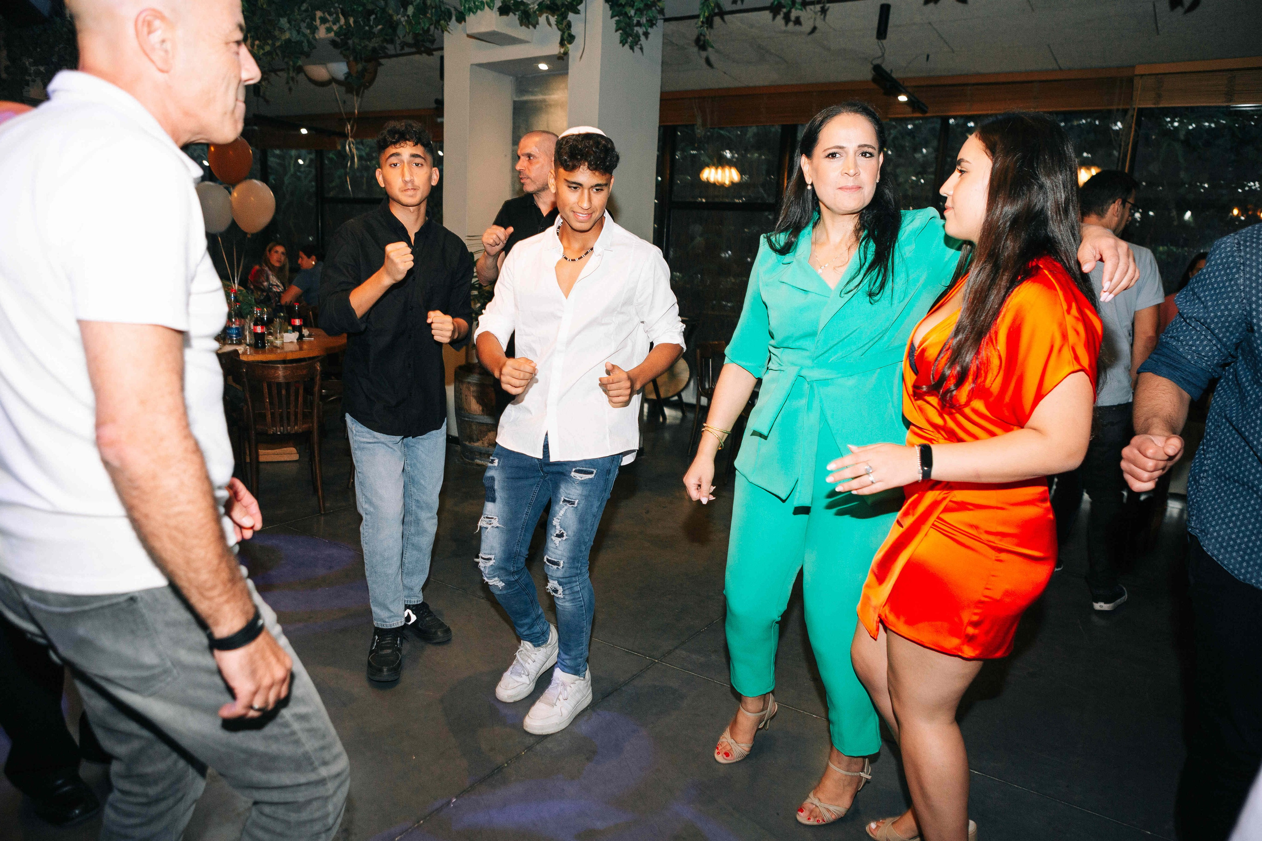 BRIT MILA (BIG EVENT). PHOTOGRAPHER IN ISRAEL