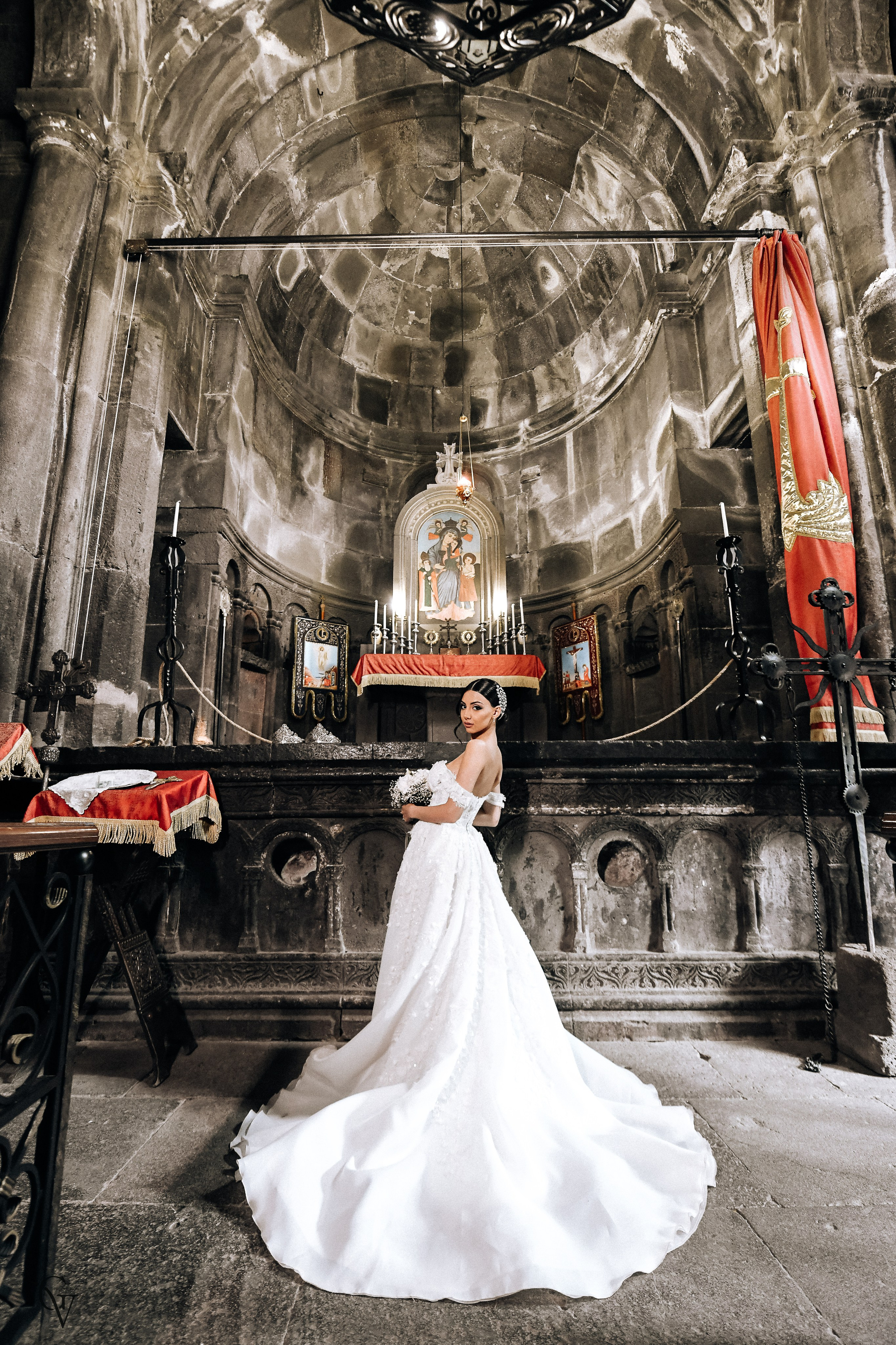 Свадебная фотосессия в Гарни. Свадебные фото и видео сьемки в Армении и во всем мире!!! Фотогаф в Ереване!!!