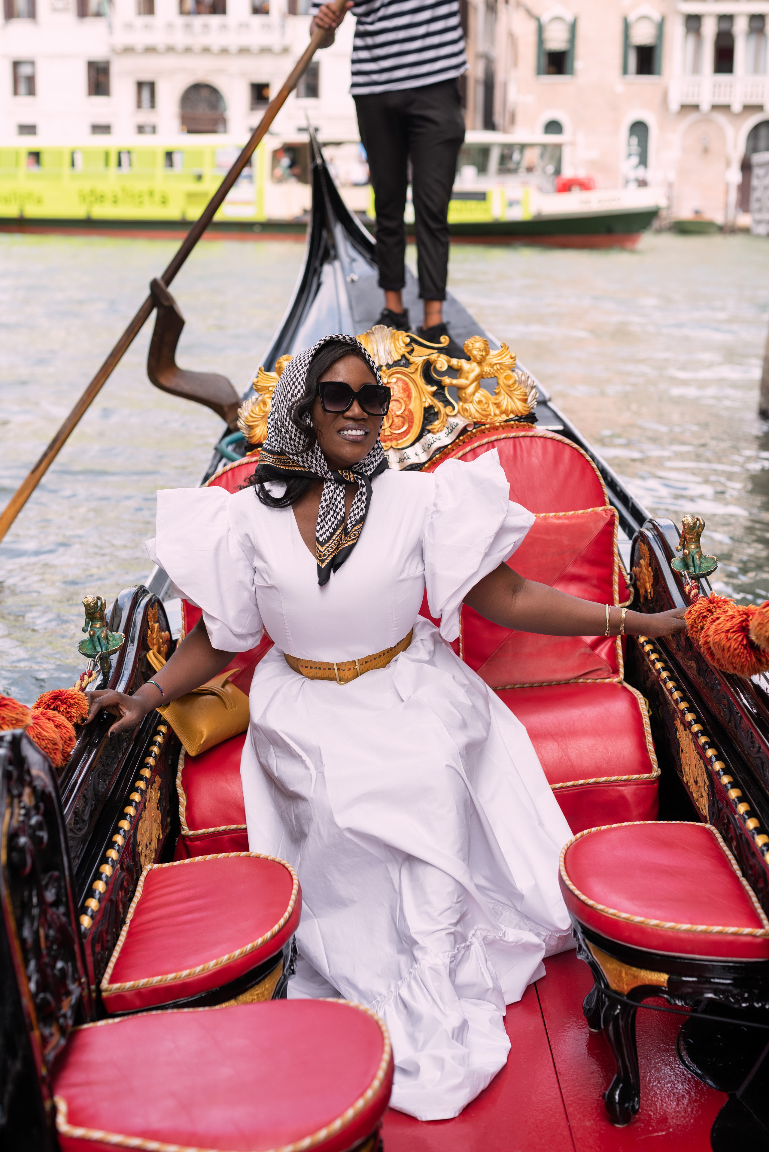 Photoshoot in gondola. Фотограф в Венеции Anna Terzi