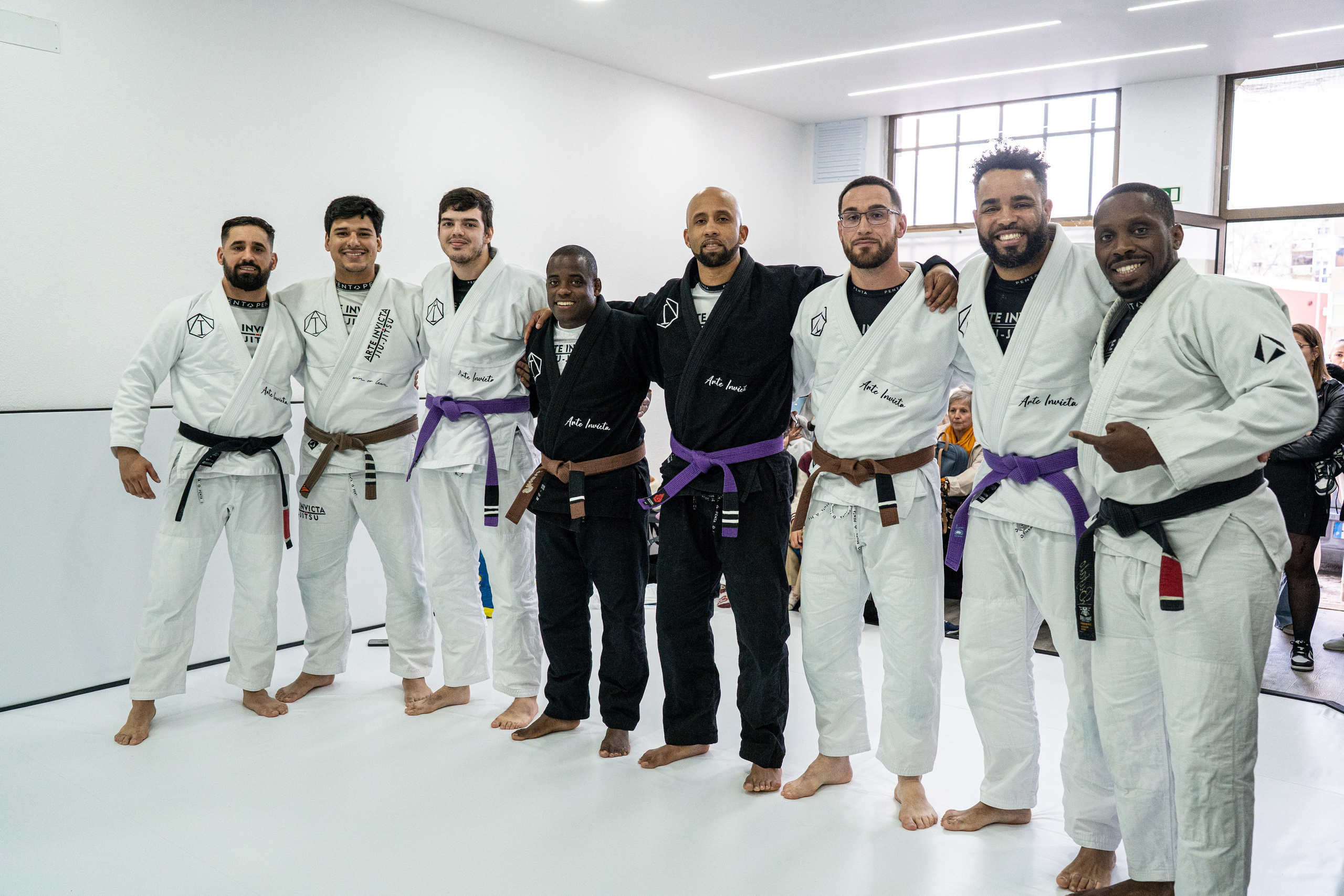 Arte Invicta — Graduação de Faixa. Frames by Giovani Braga