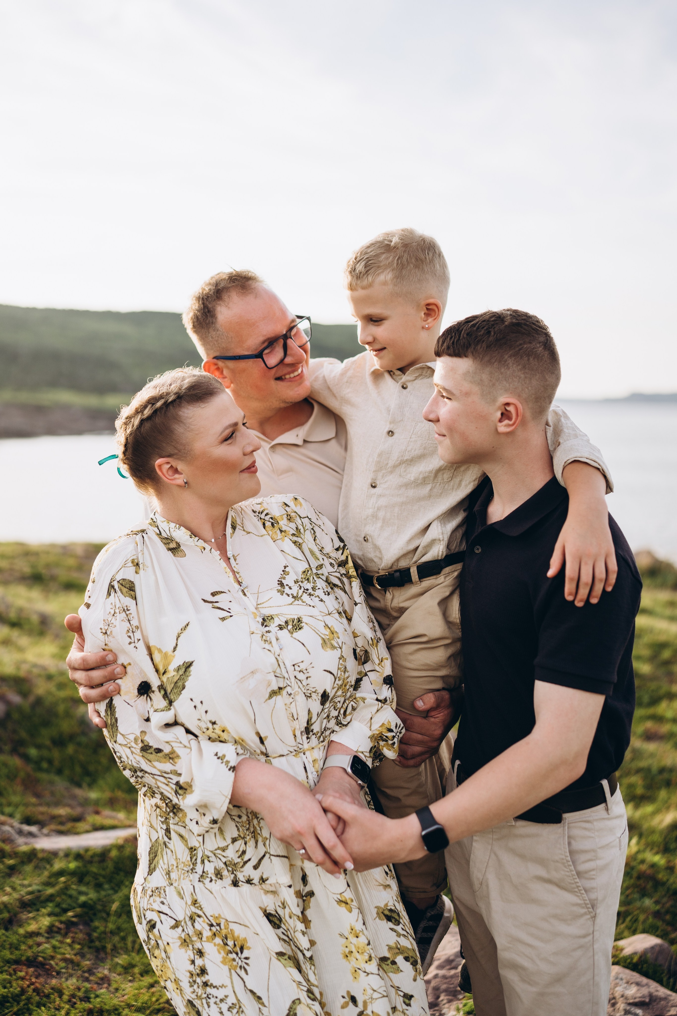 Anna & fam. Calgary Wedding & Lifestyle Photographer — Yevhen Polishchuk