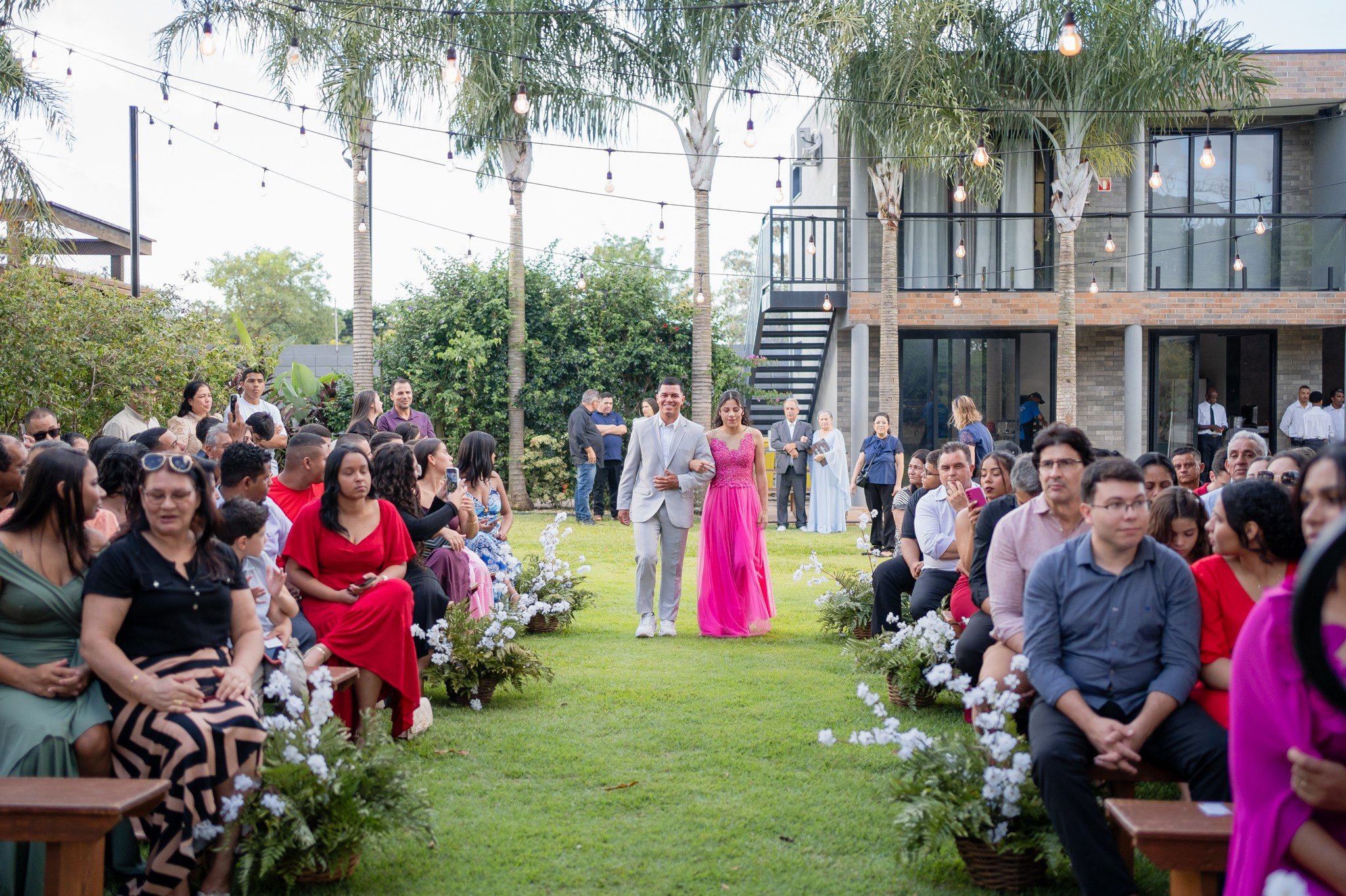 Larissa & Vinicius — Espaço Faveral / Aararaquara. Robson Colaço