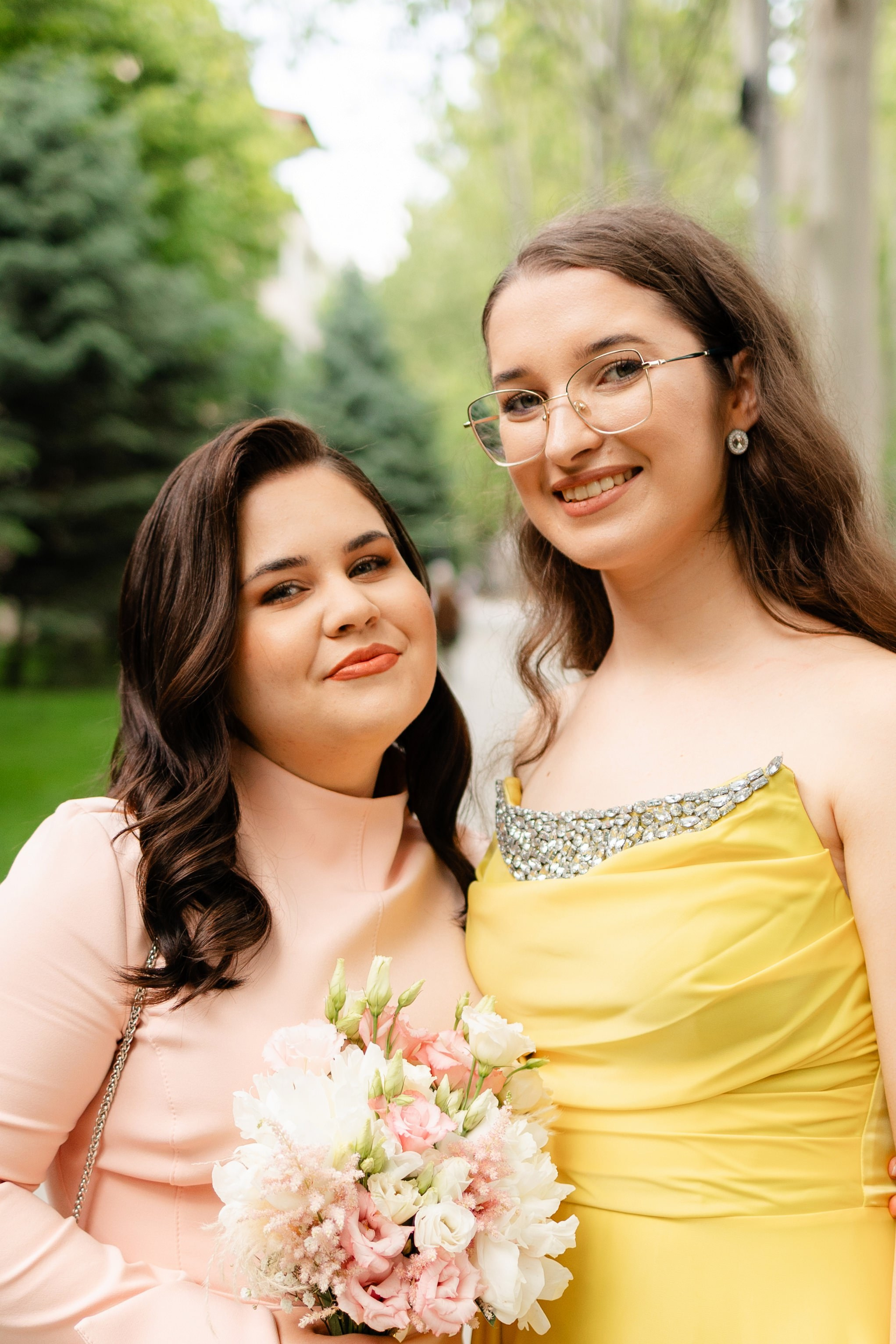 Olivia & Alex. Wedding Photographer, based in Iasi, Romania, but will travel all over the globe to make sure you look amazing in all your wedding photos