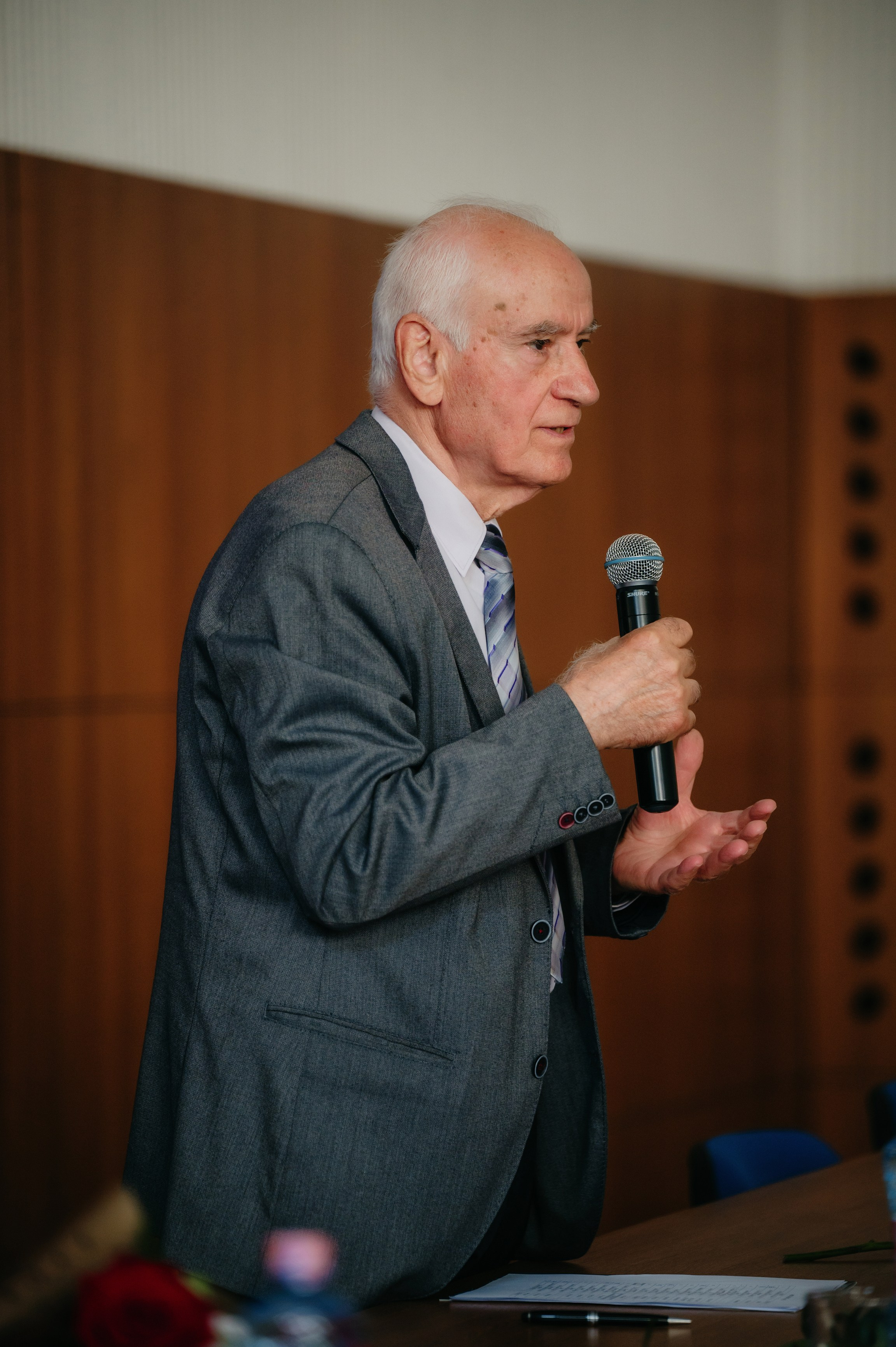 Medicina Veterinara — dupa 30 de ani…. Laurentiu Stefan StoryTeller