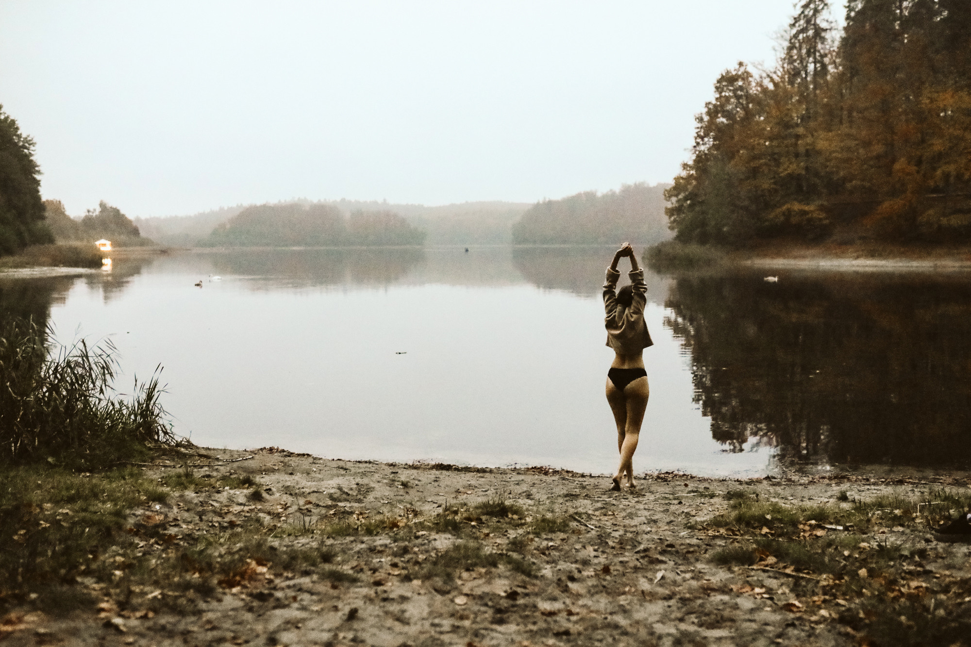 Magda - zachód słońca w Otominie. Fotograf ślubny i rodzinny - Kaszuby, Trójmiasto