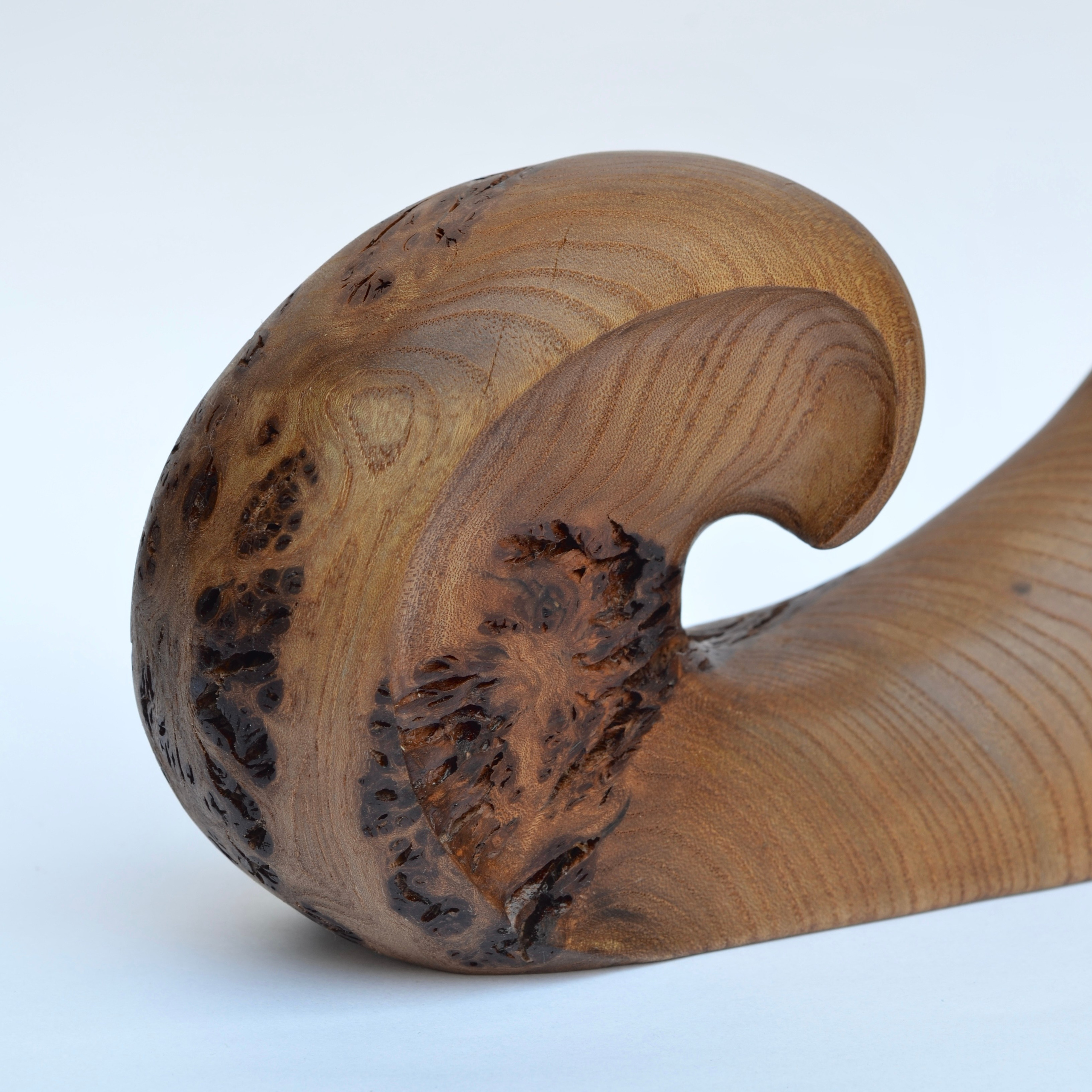 Цунами. Резьба по дереву. Уникальные декоративные скульптуры для интерьера