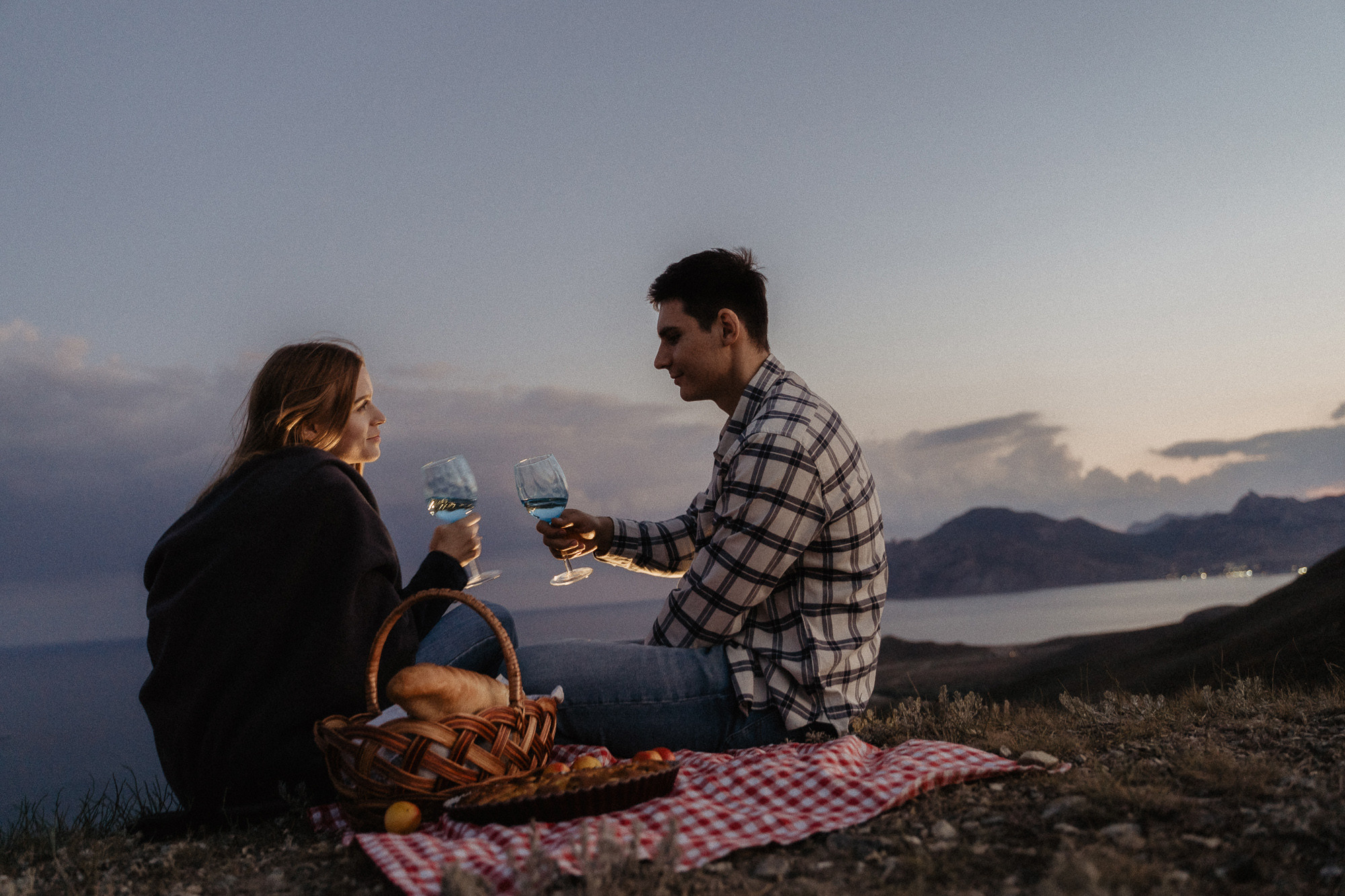 Фотосессия Love story у моря. Крым, Коктебель. Свадебный и семейный фотограф Алексей Попов. Штутгарт, Германия