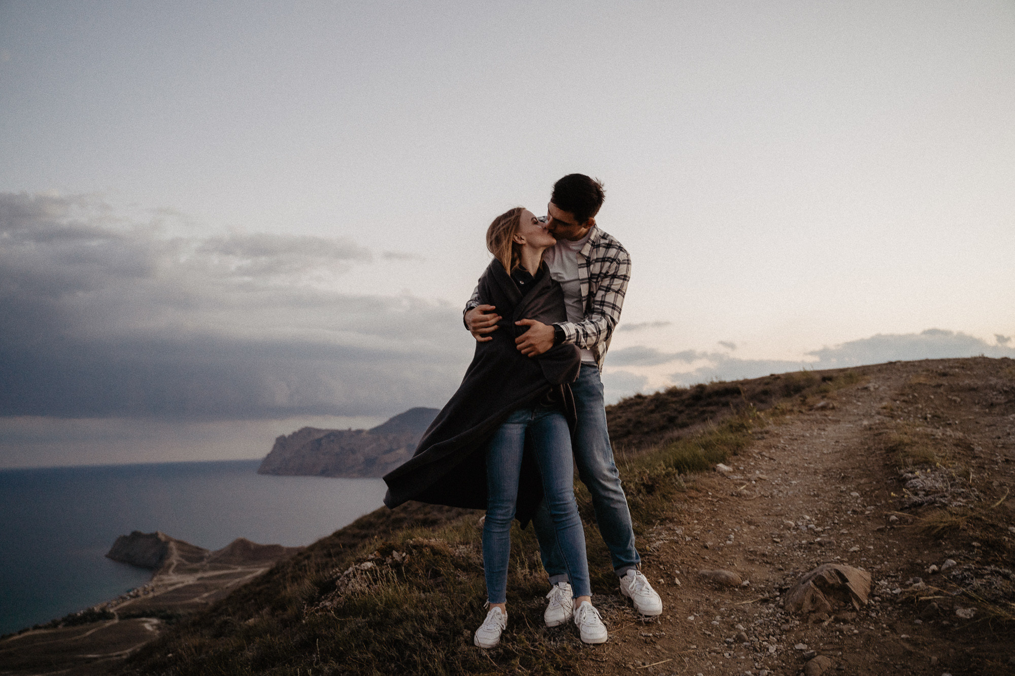 Фотосессия Love story у моря. Крым, Коктебель. Свадебный и семейный фотограф Алексей Попов. Штутгарт, Германия