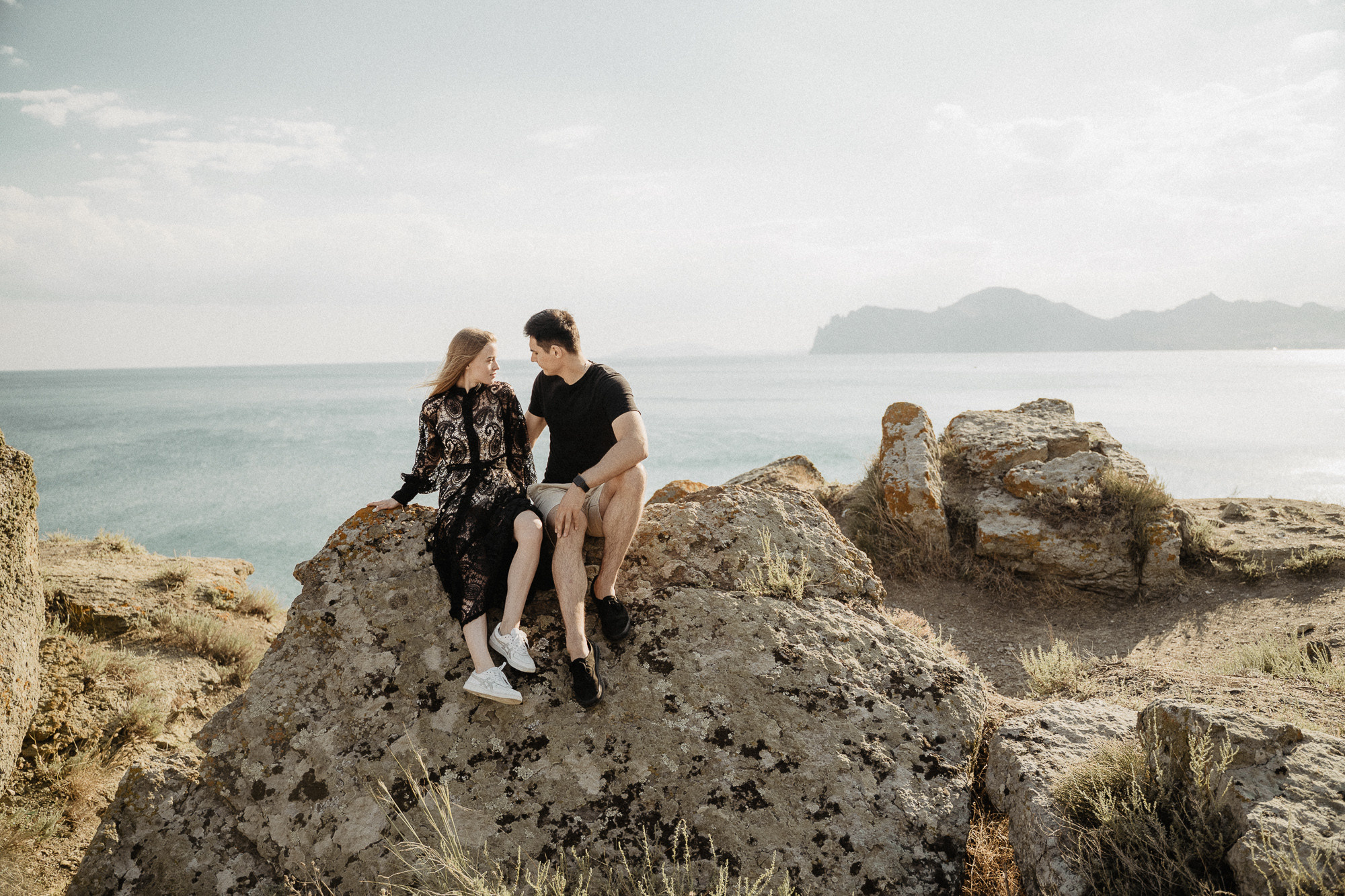 Фотосессия Love story у моря. Крым, Коктебель. Свадебный и семейный фотограф Алексей Попов. Штутгарт, Германия