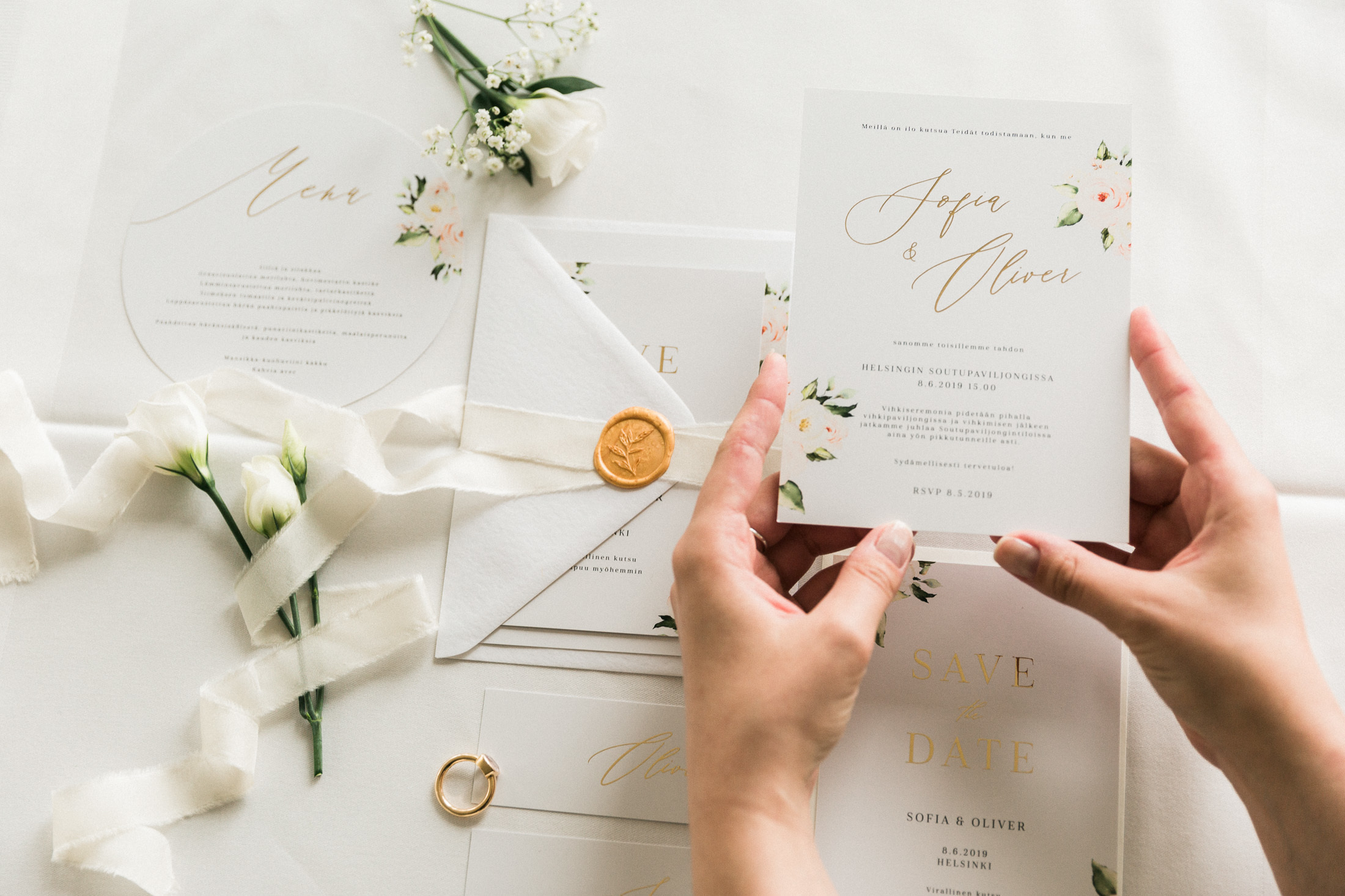 stailatut bränsikuvaukset, crocus paperi, kutsukortti, menukortti, save the date kortti