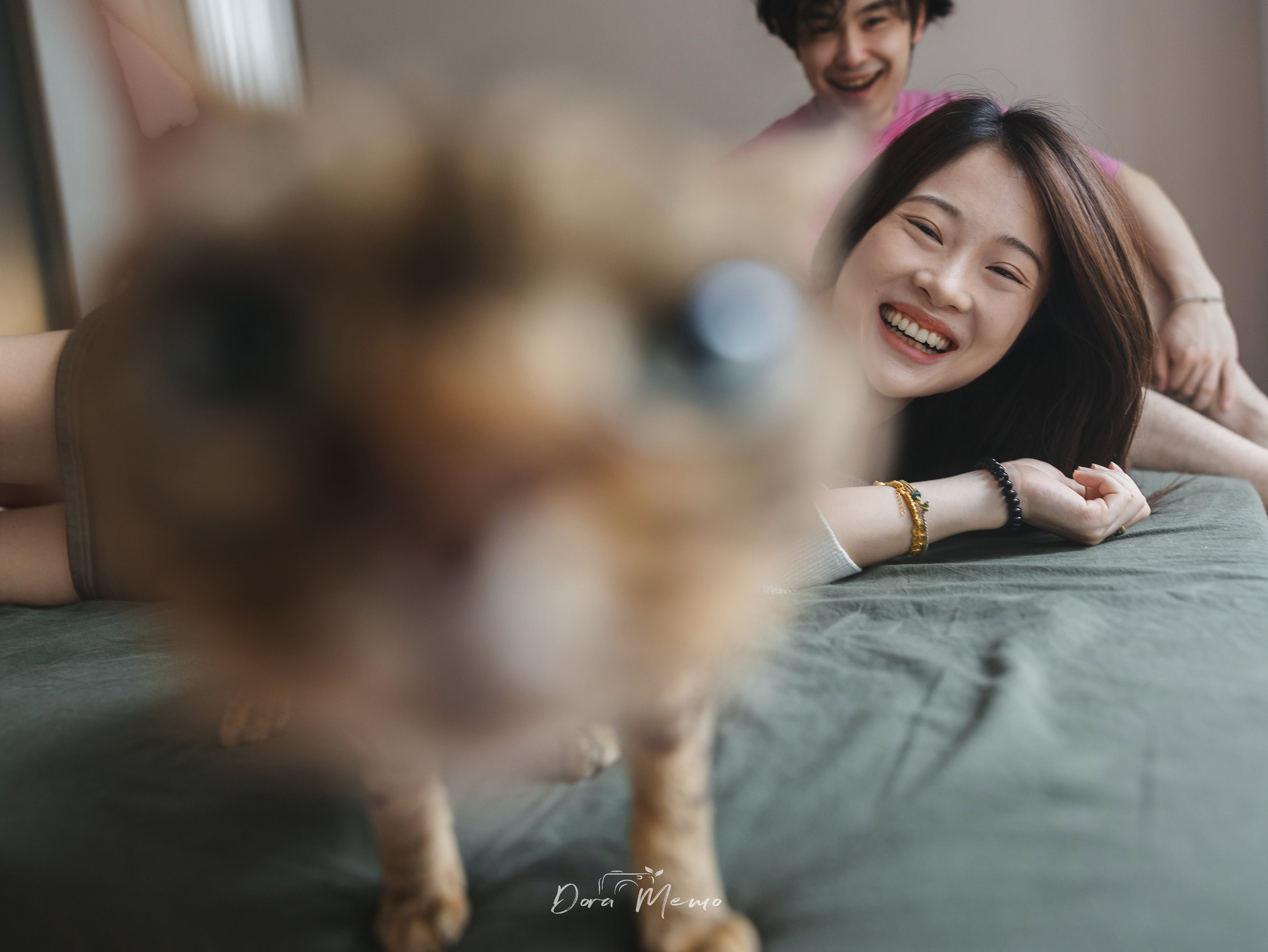 Shanghai Pet Family Photography | A Warm At-Home Session with Two Cats