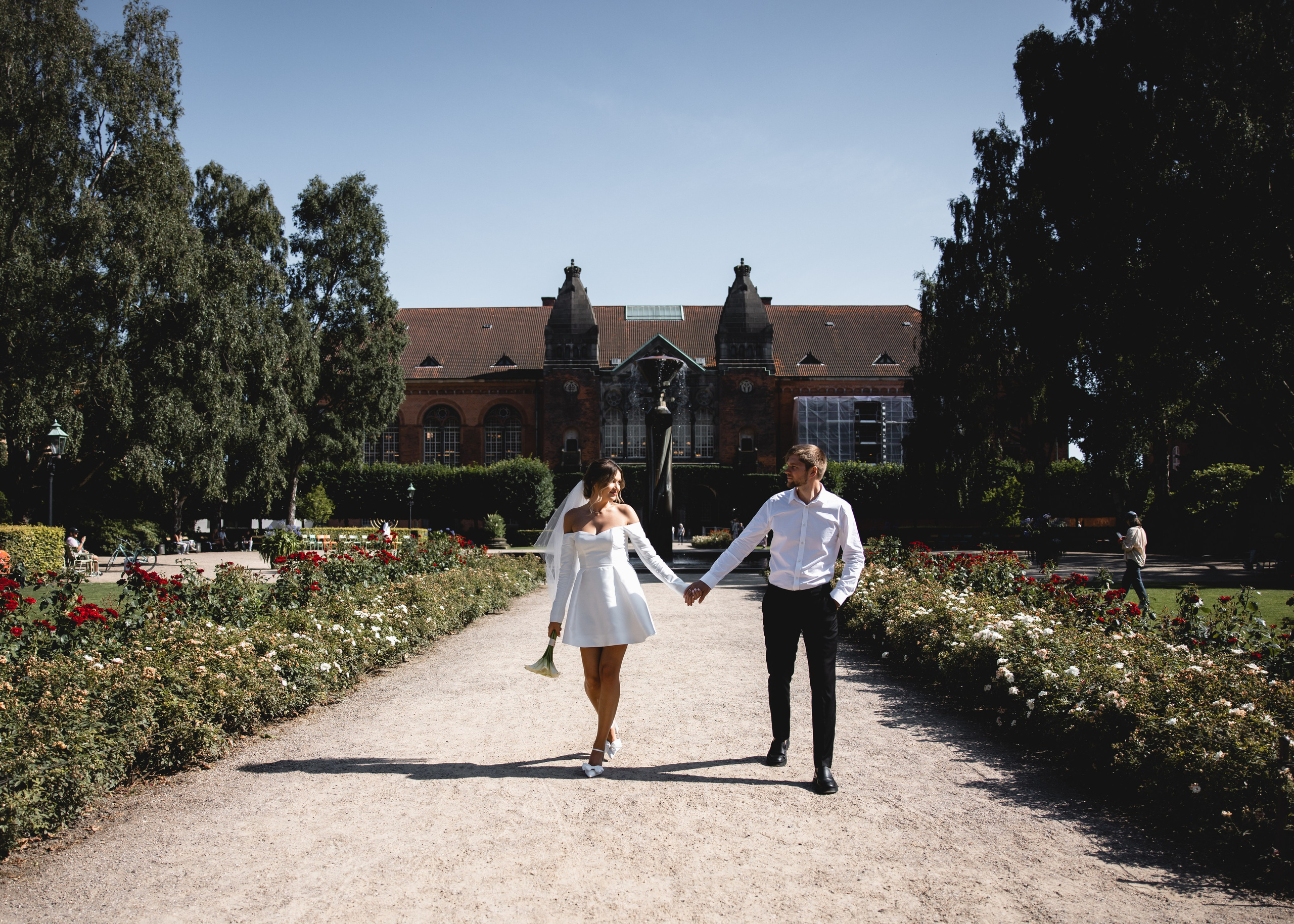 Julia and Slava. Professional wedding photographer in Copenhagen, Denmark — Julia Byron
