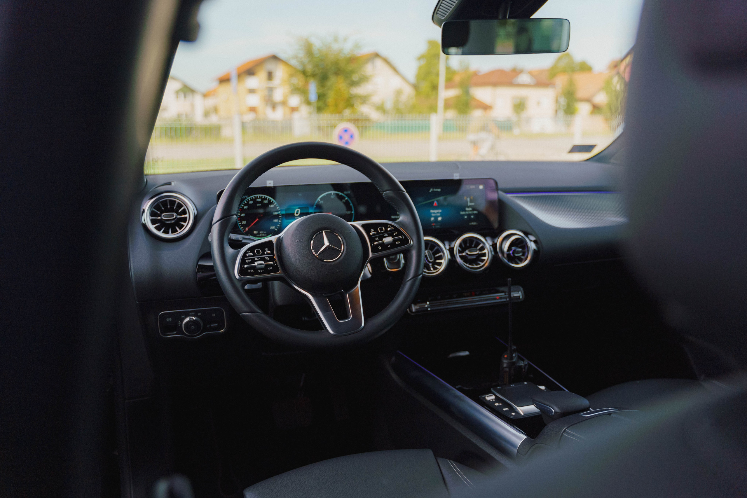 Auto kuca Mikom EV event. Жуков Студио