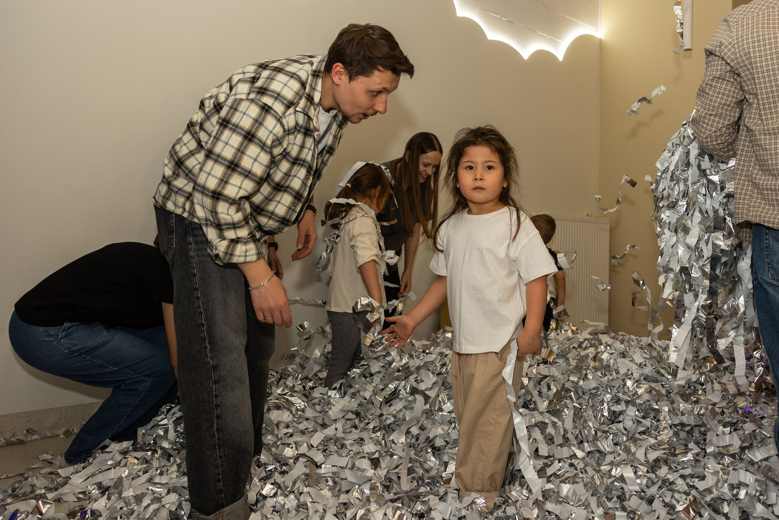 День рождения Артёма 24 января 2026 года. Семейный и детский фотограф в Варшаве Мила Бобровская