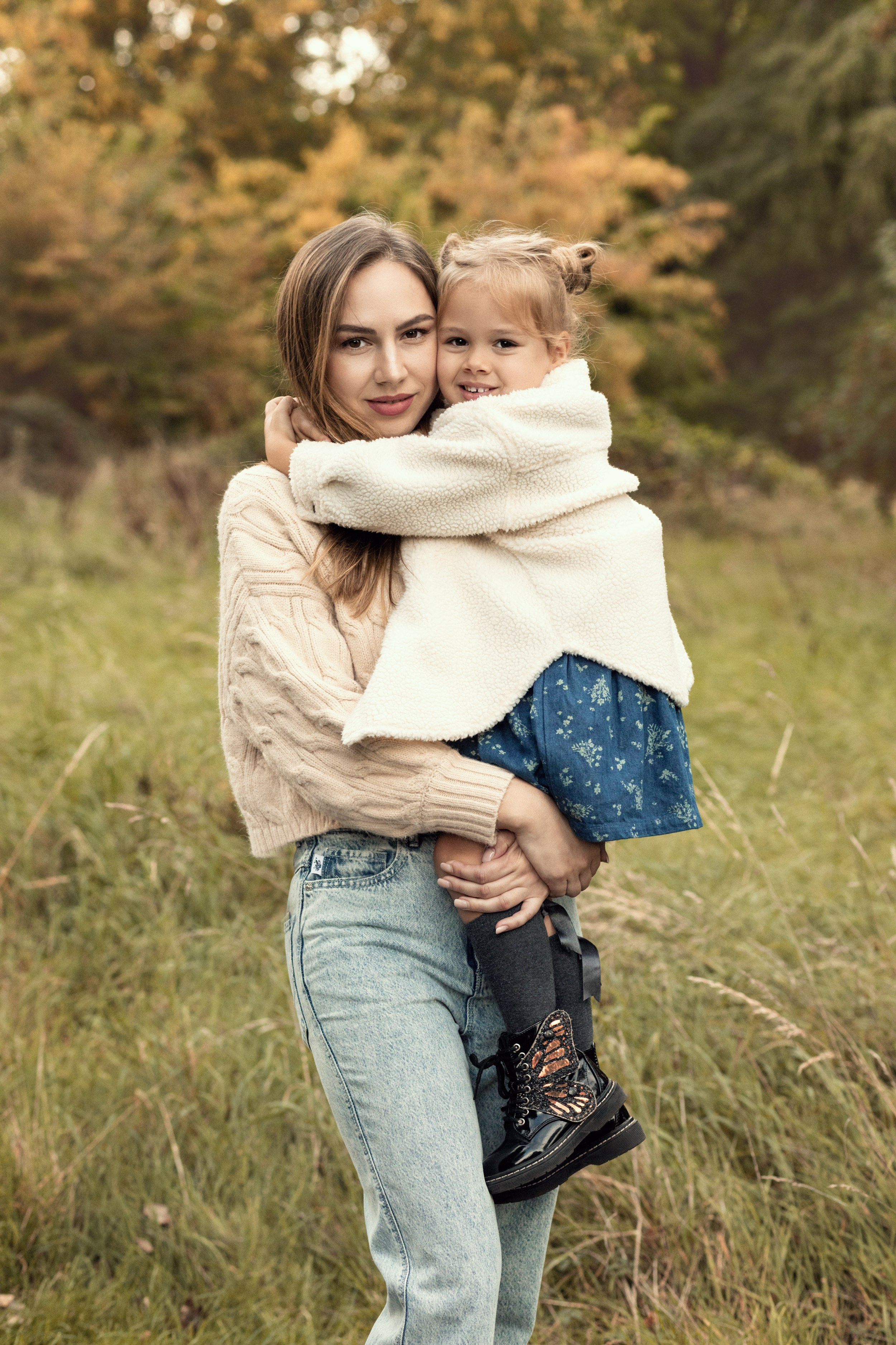 AUTUMN HERTFORDSHIRE MINI-SESSIONS. Stevenage, Hertfordshire family, maternity and newborn photographer