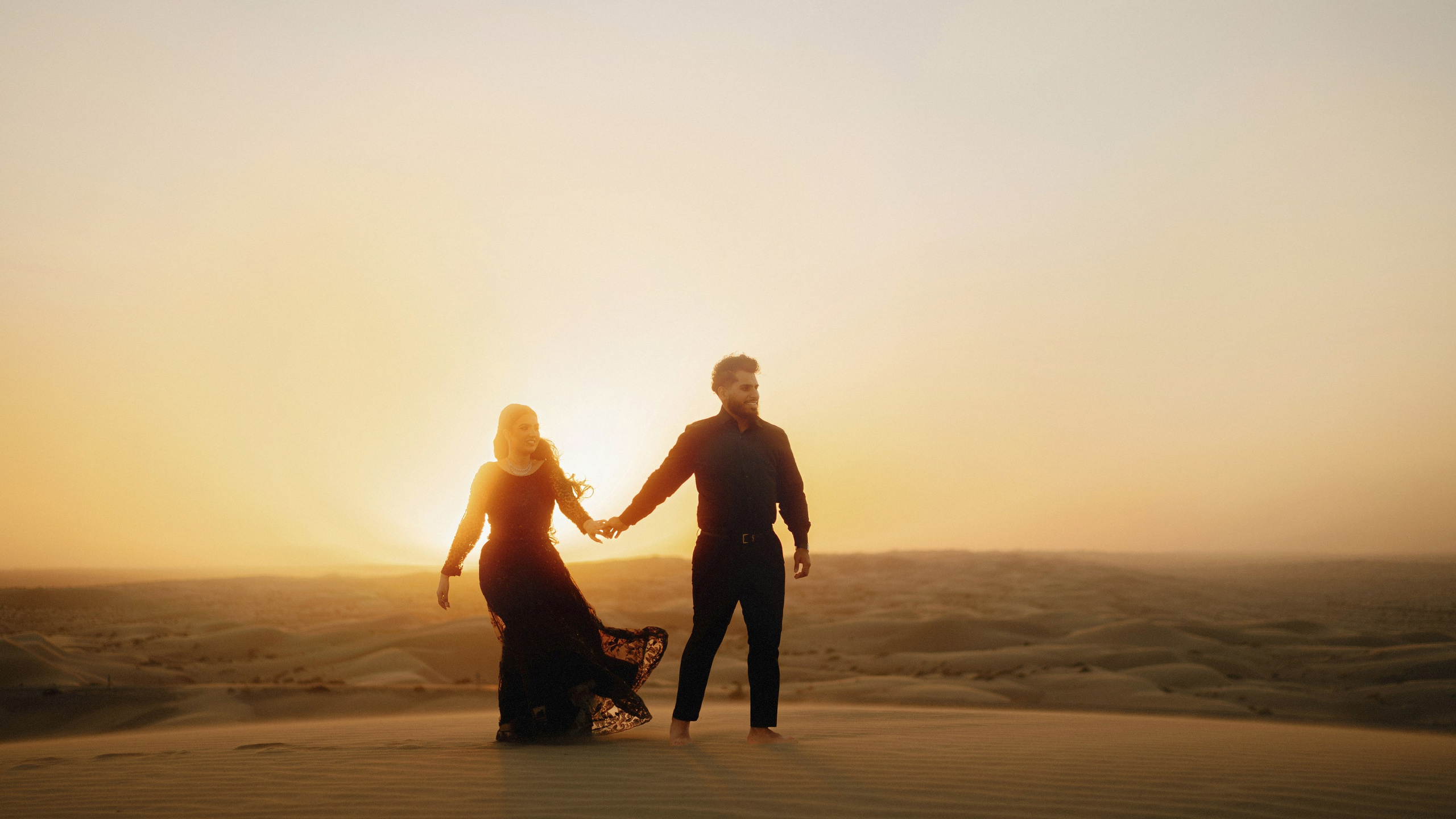 Elopement at Glamis Sand Dunes California. Wedding Photography & Videography Team in California, Los Angeles, San Francisco, San Diego and Travel