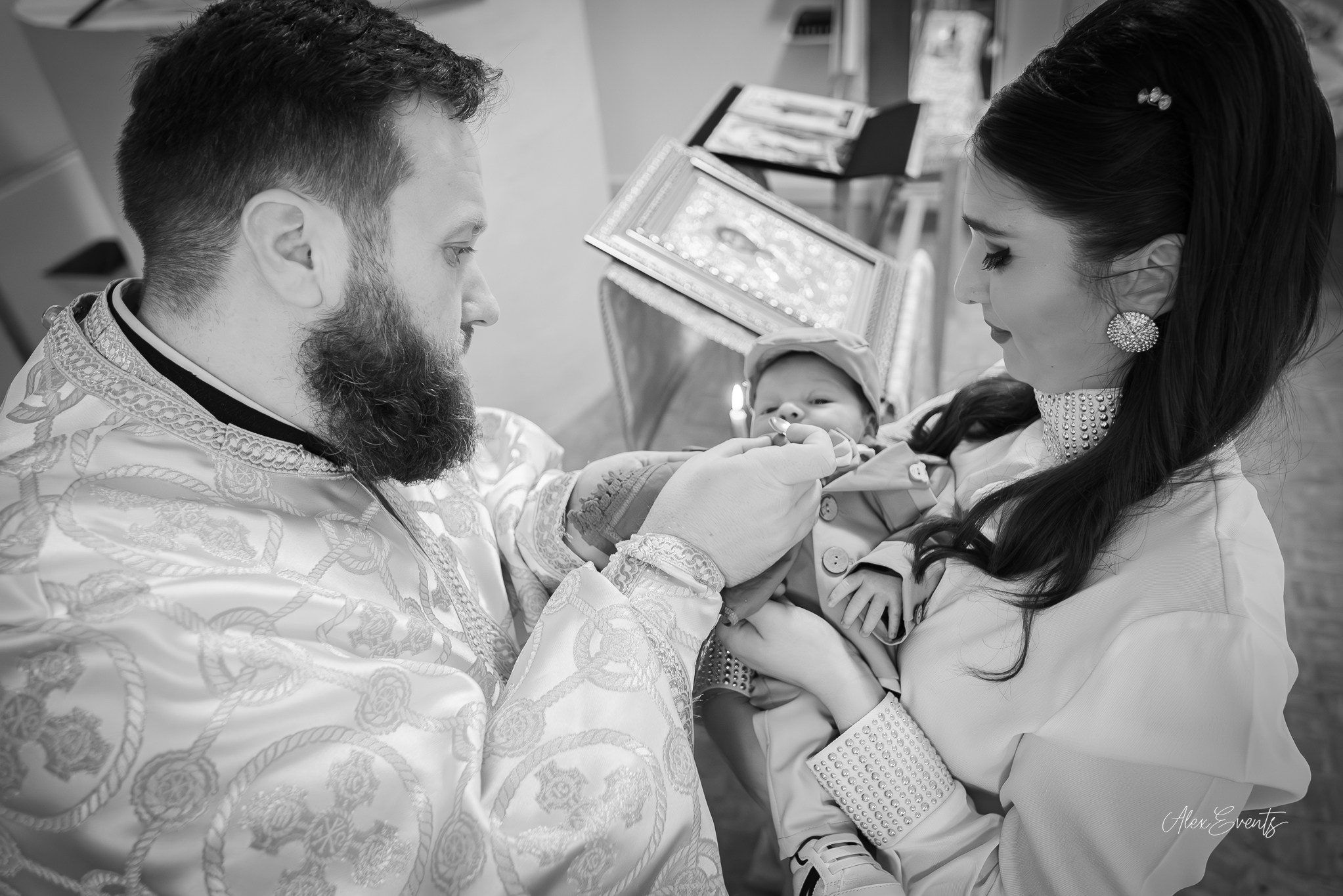 Botez romanesc autentic fotografiat la biserica romaneasca din Nykøbing Mors| Alex Events. AlexEvents Fotograf / Videograf de evenimente Danemarca DK Horsens, Arhus, Odense, Vejle.Nunta, botez, foto-studio