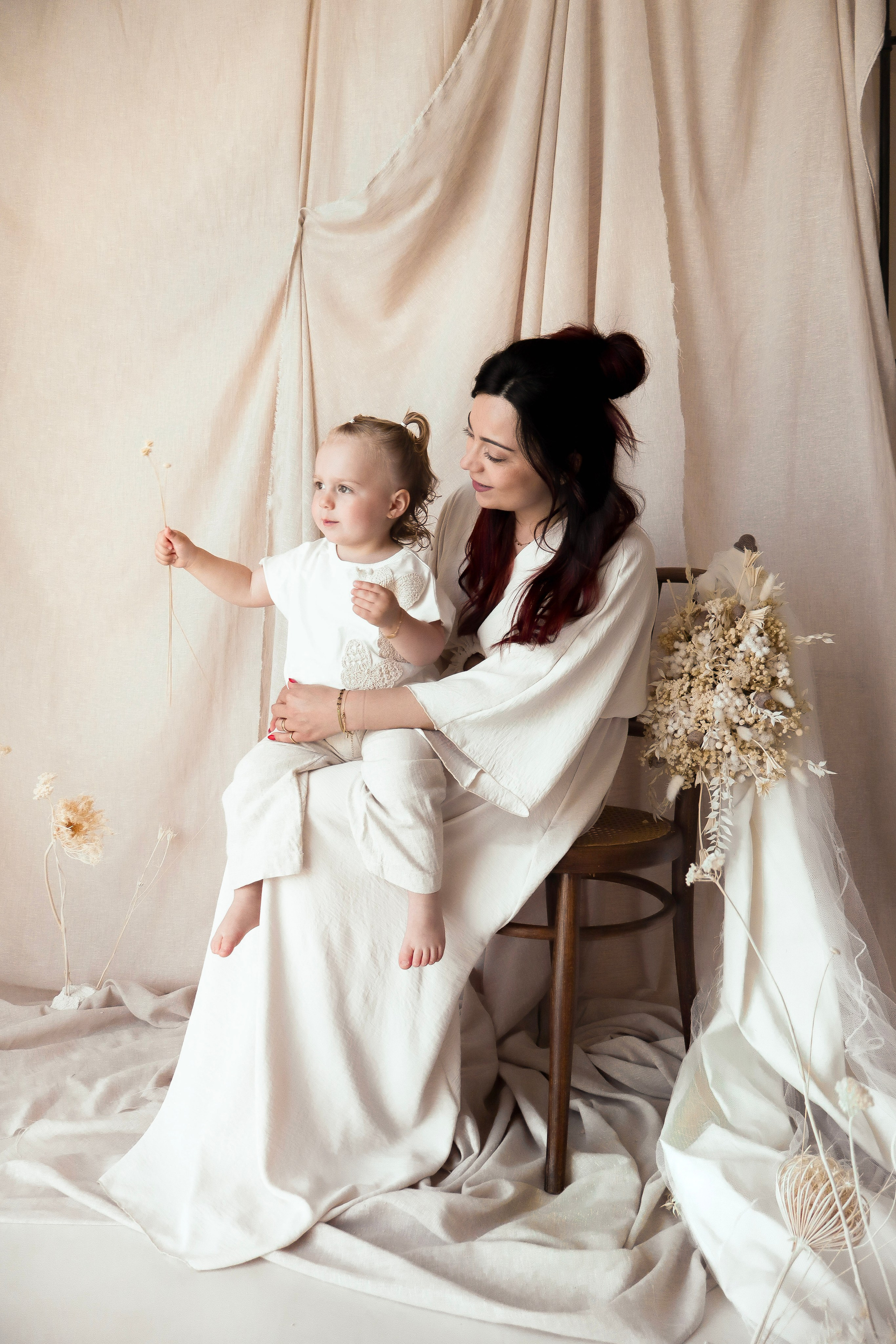Mommy & mee fotoshoot. Zwangerschapsfotografie, newborn, gezinnen, branding, liefde én geboortefotografie