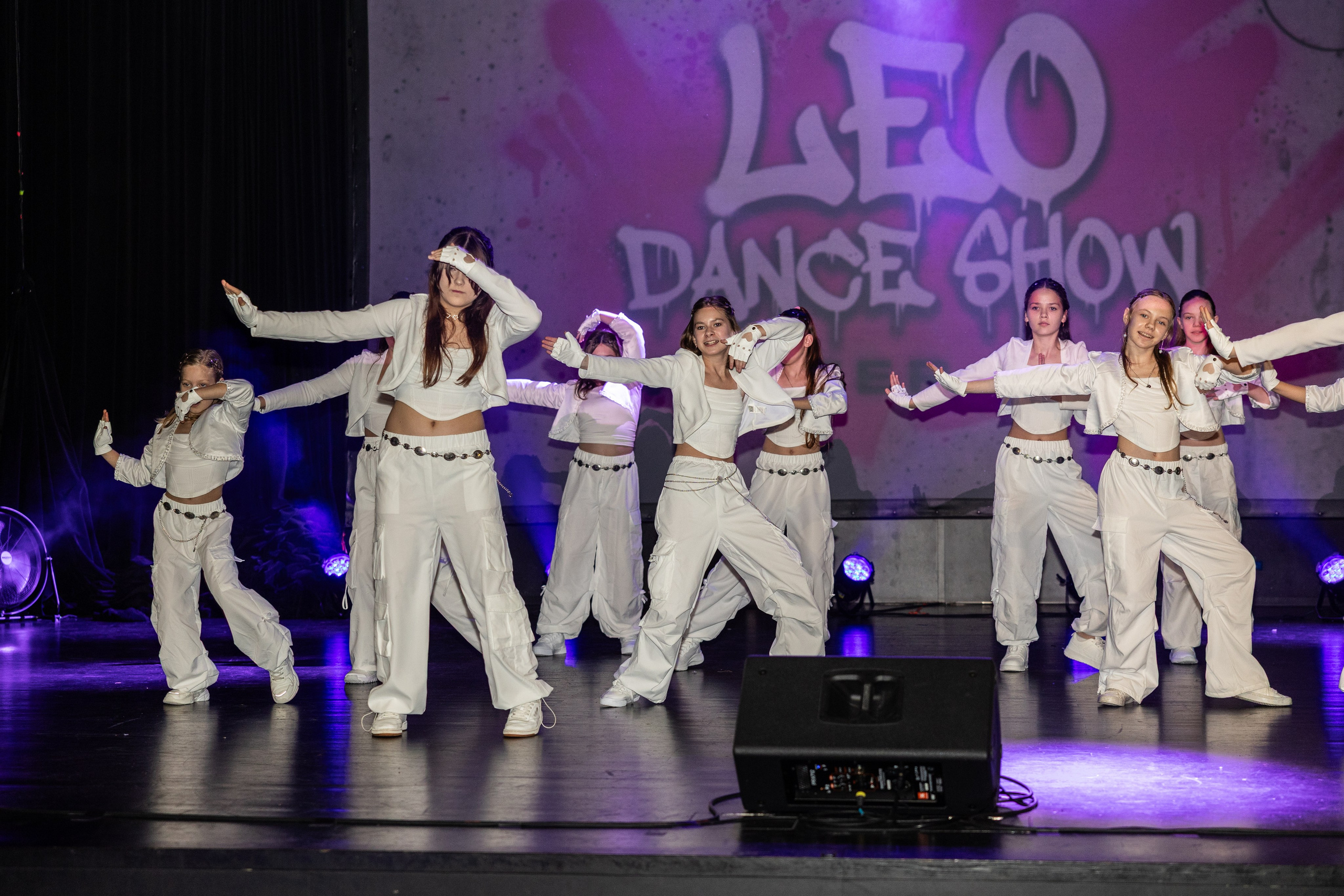 LEO DANCE SHOW WINTER 2025. Семейный и детский фотограф в Варшаве Мила Бобровская