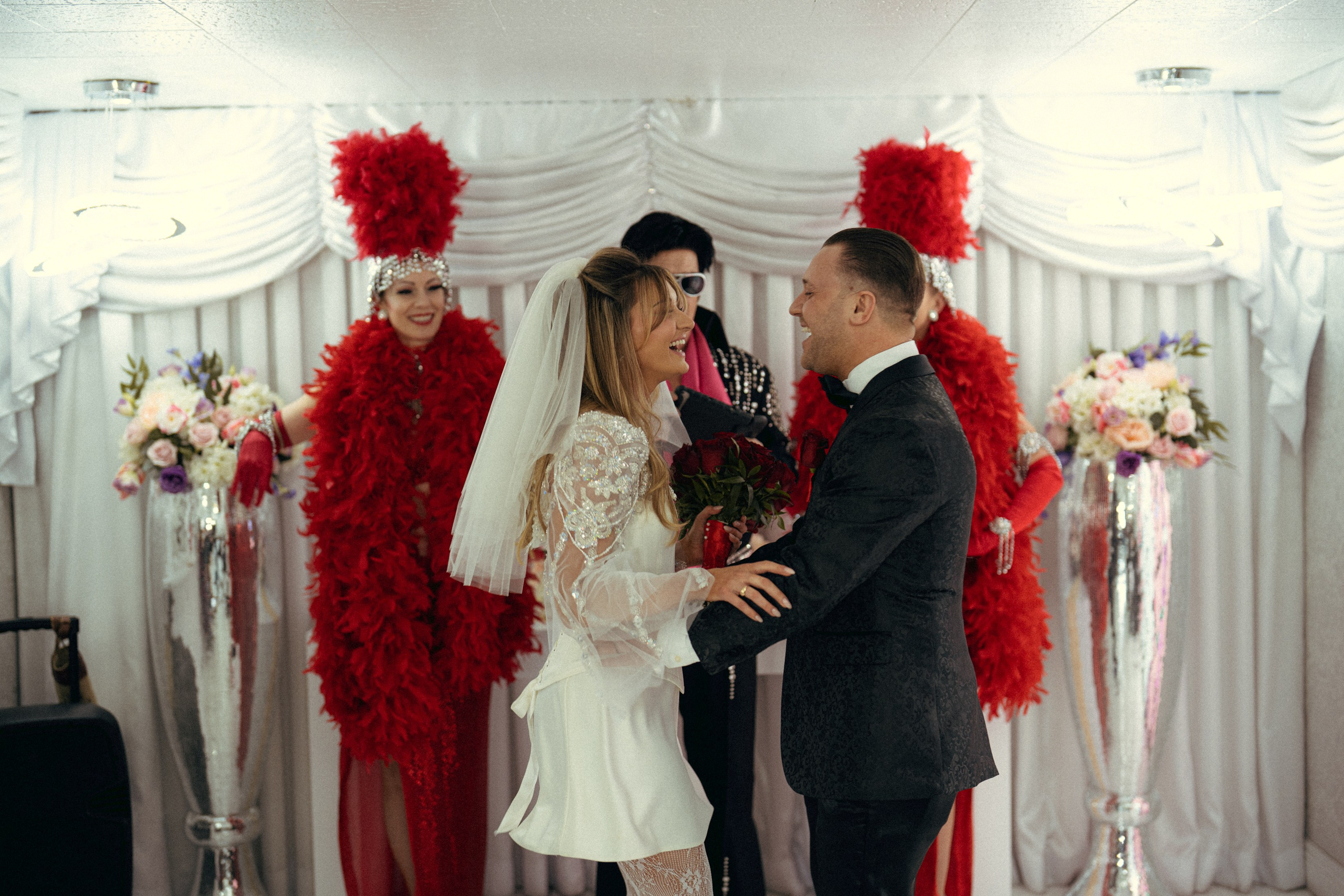 P&J. Wedding & elopement photographer Viktoriya Kravtsov. Las Vegas