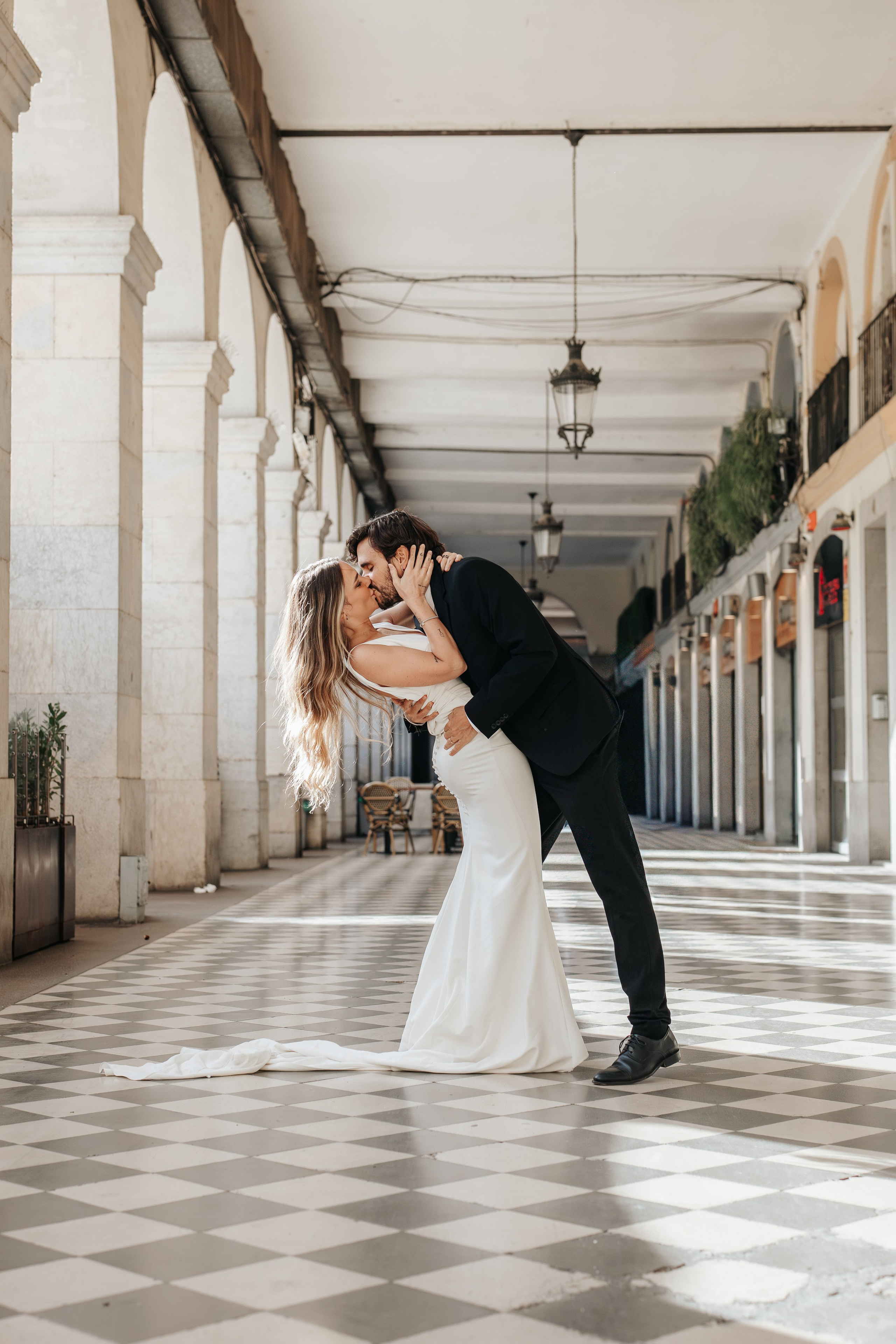Barbara+Carlos, Girona, Love story. Wedding photographer in Catalonia