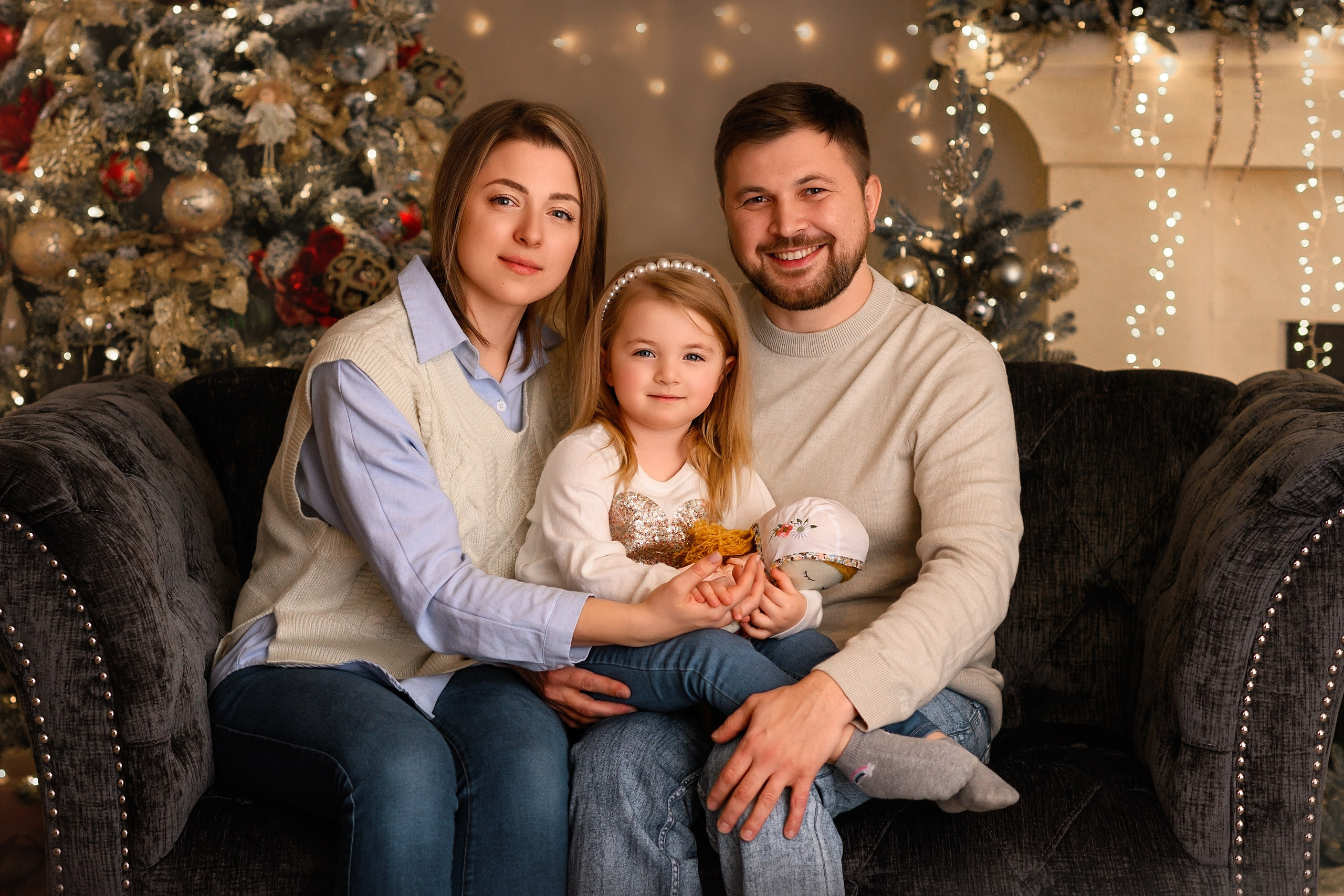 Family of Maks and Sveta. Wedding & family photography in Seattle area. Helen Michelle photographer