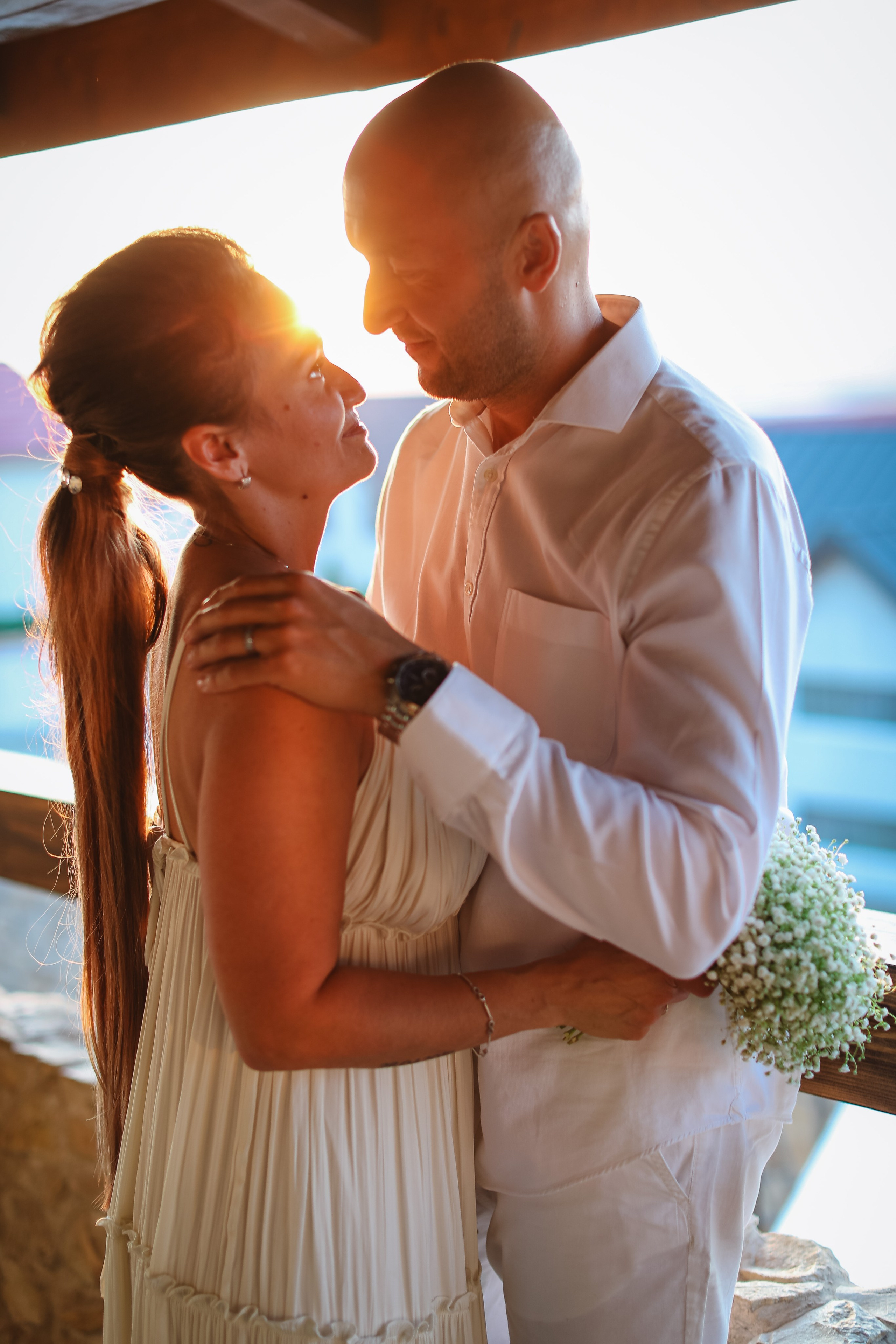 Nunta Cosmin și Simona de la La Moșu a fost exact genul de eveniment care demonstrează cât de frumoasă poate fi o nuntă în aer liber. Rares Bucur is a professional wedding photographer based in Cluj-Napoca, Romania, specializing in wedding photography