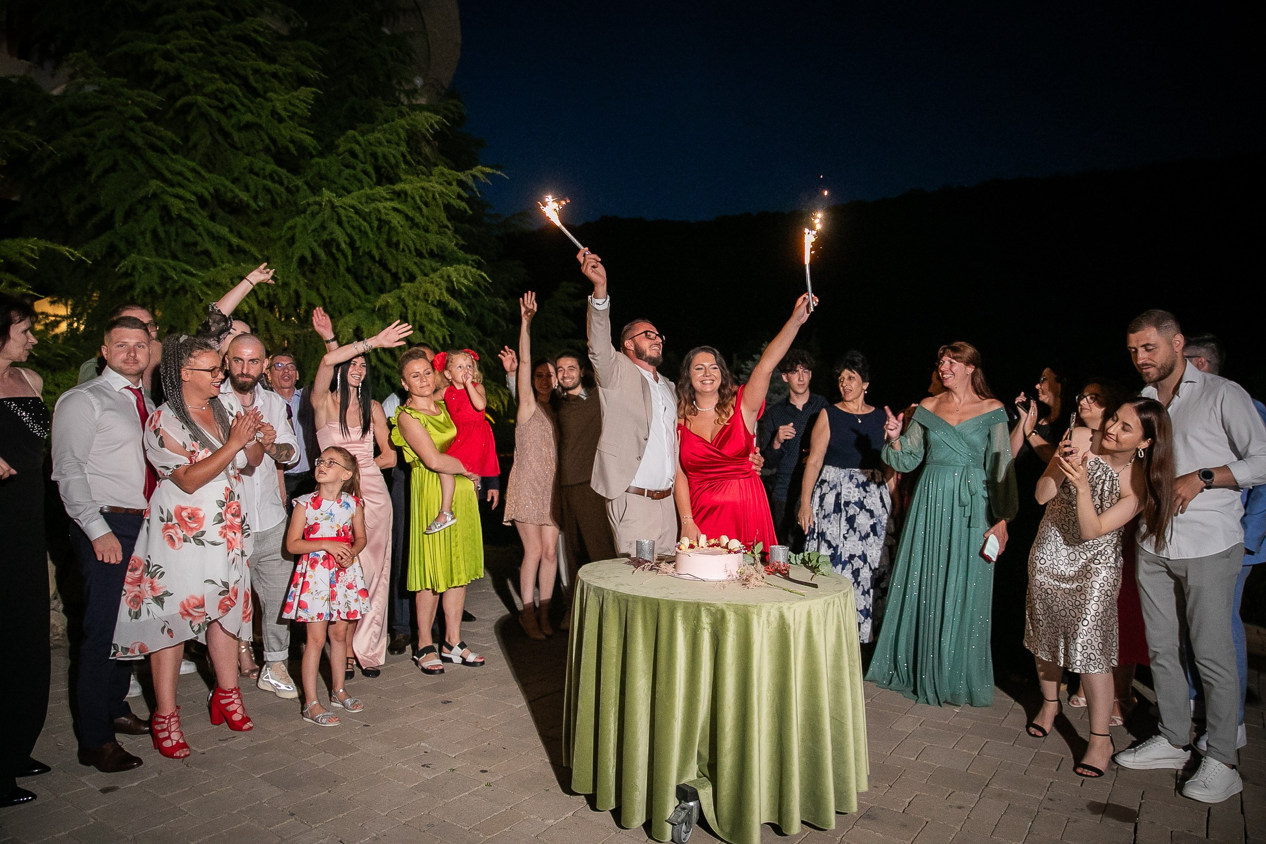 Nunta Anastasiei și a lui Ionuț de la SunGarden Cluj-Napoca a fost o “nunta de vis”. Rares Bucur is a professional wedding photographer based in Cluj-Napoca, Romania, specializing in wedding photography