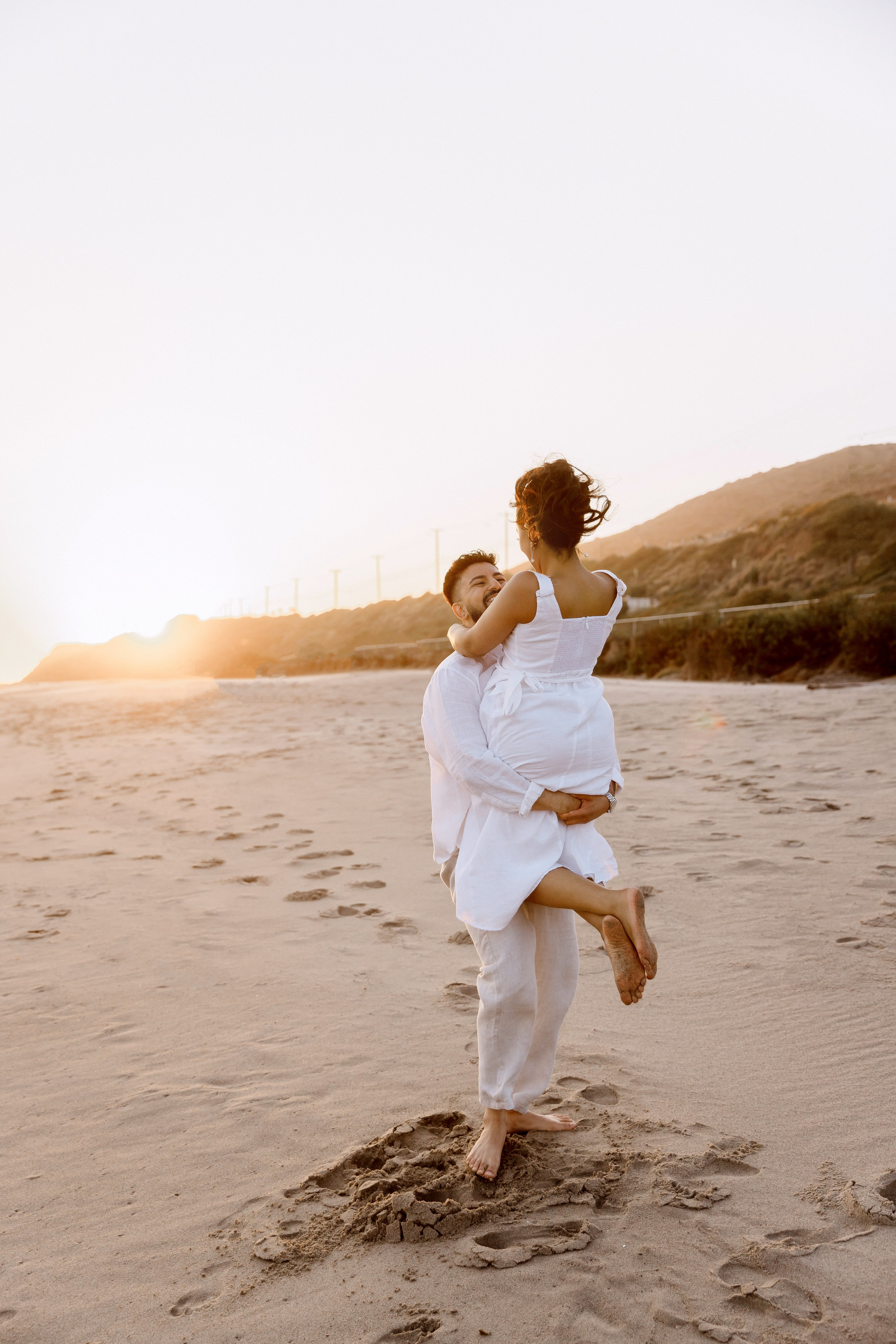 Engagement Photoshoot at Malibu Beach | Taya Frank. Southern California Family and Couple Photographer