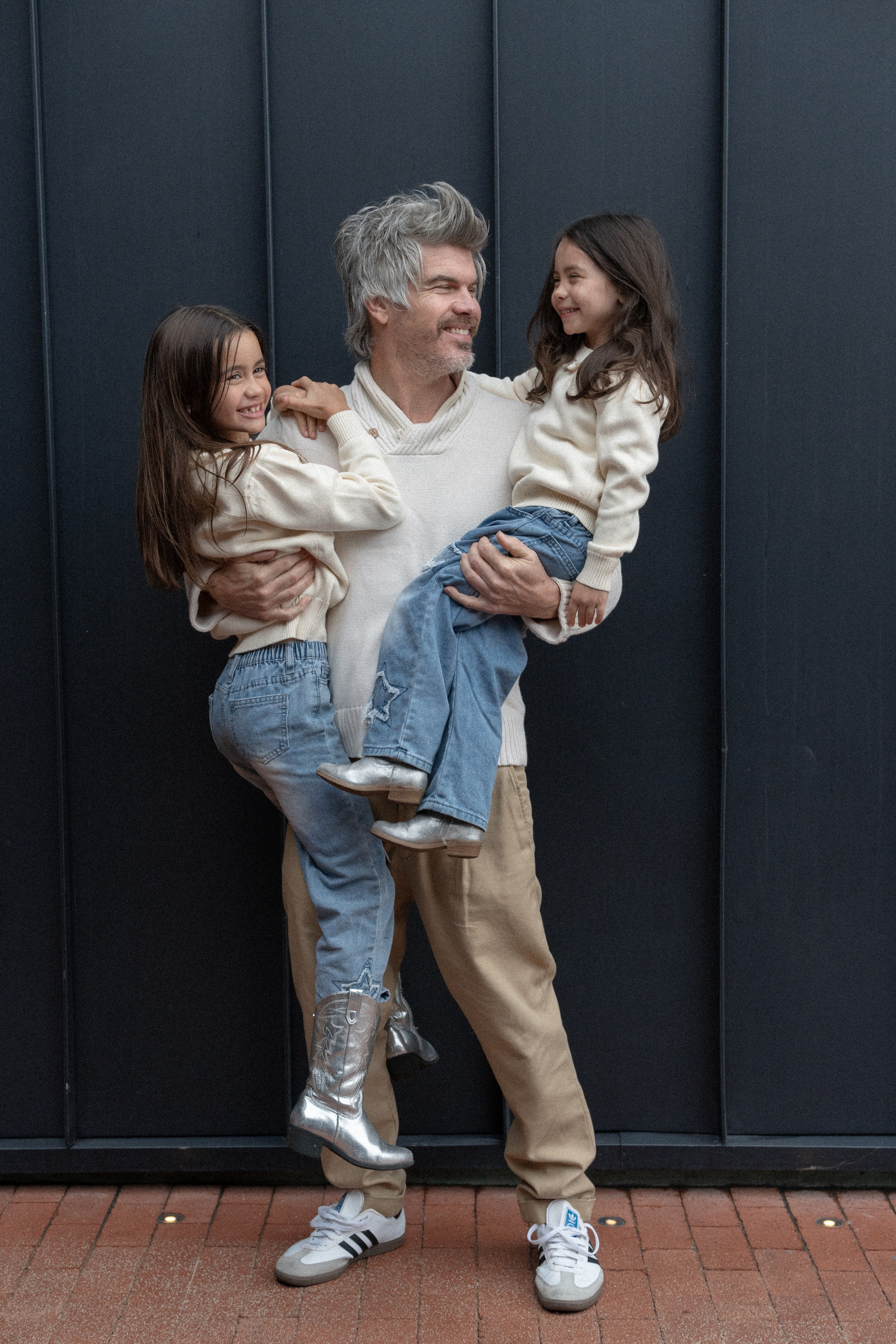 Christmas Family Shoot. Portrait, family, maternity & wedding photography & videography in SoCal Kseni Vibe