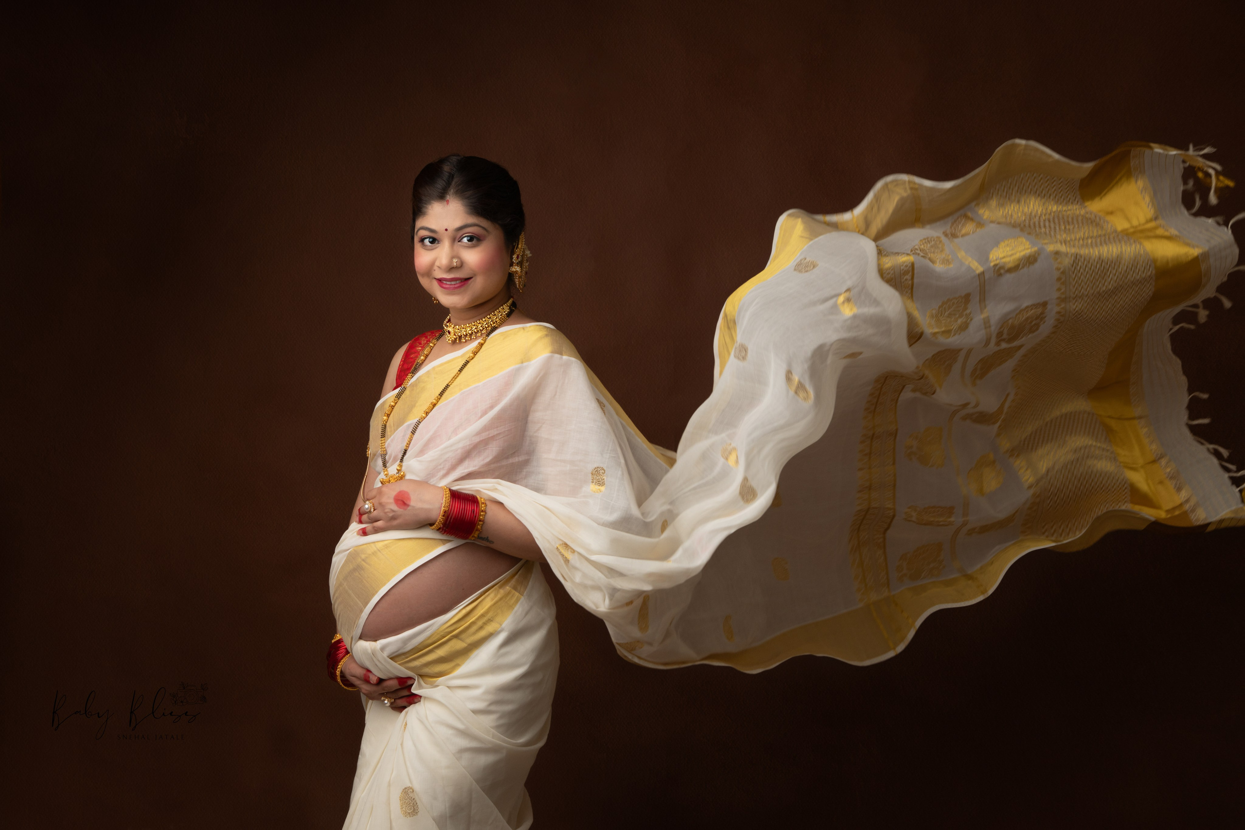 Maternity photoshoot in Doha, Qatar. pregnancy photo-session in Doha, Qatar. Newborn photo session in Doha Qatar, baby, sitter, cake smash, pre-birthday, maternity, family photographer in Doha, Qatar