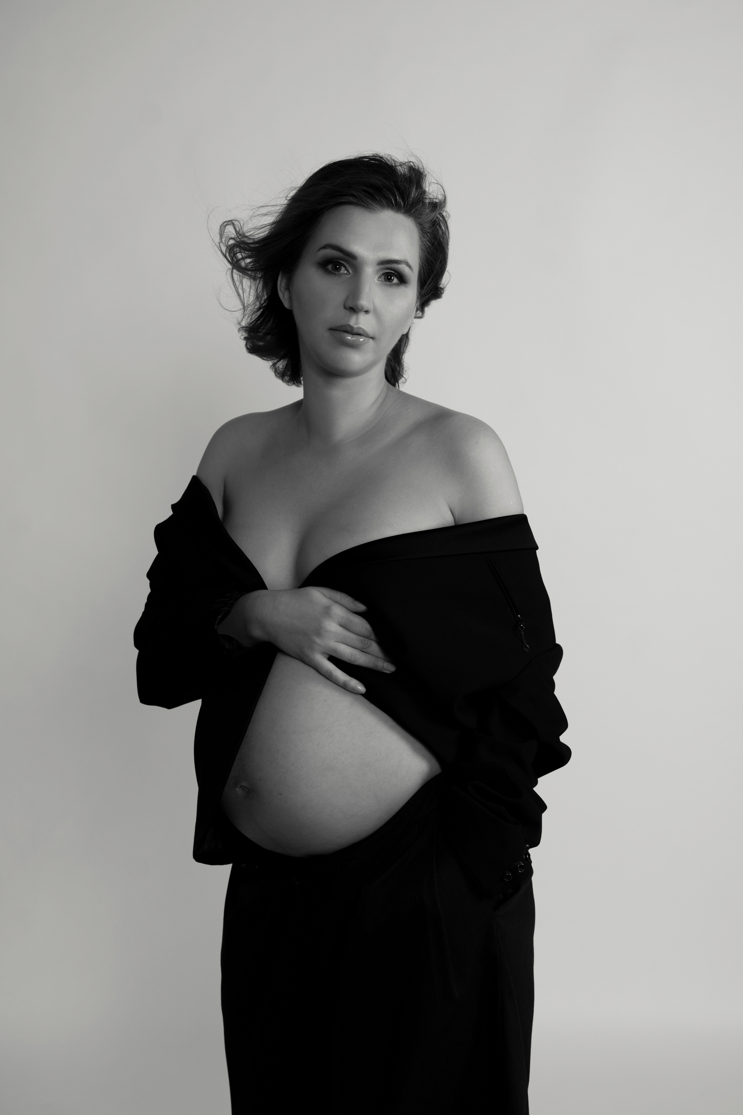 Kateryna. Modern maternity photographer in Long Island New York