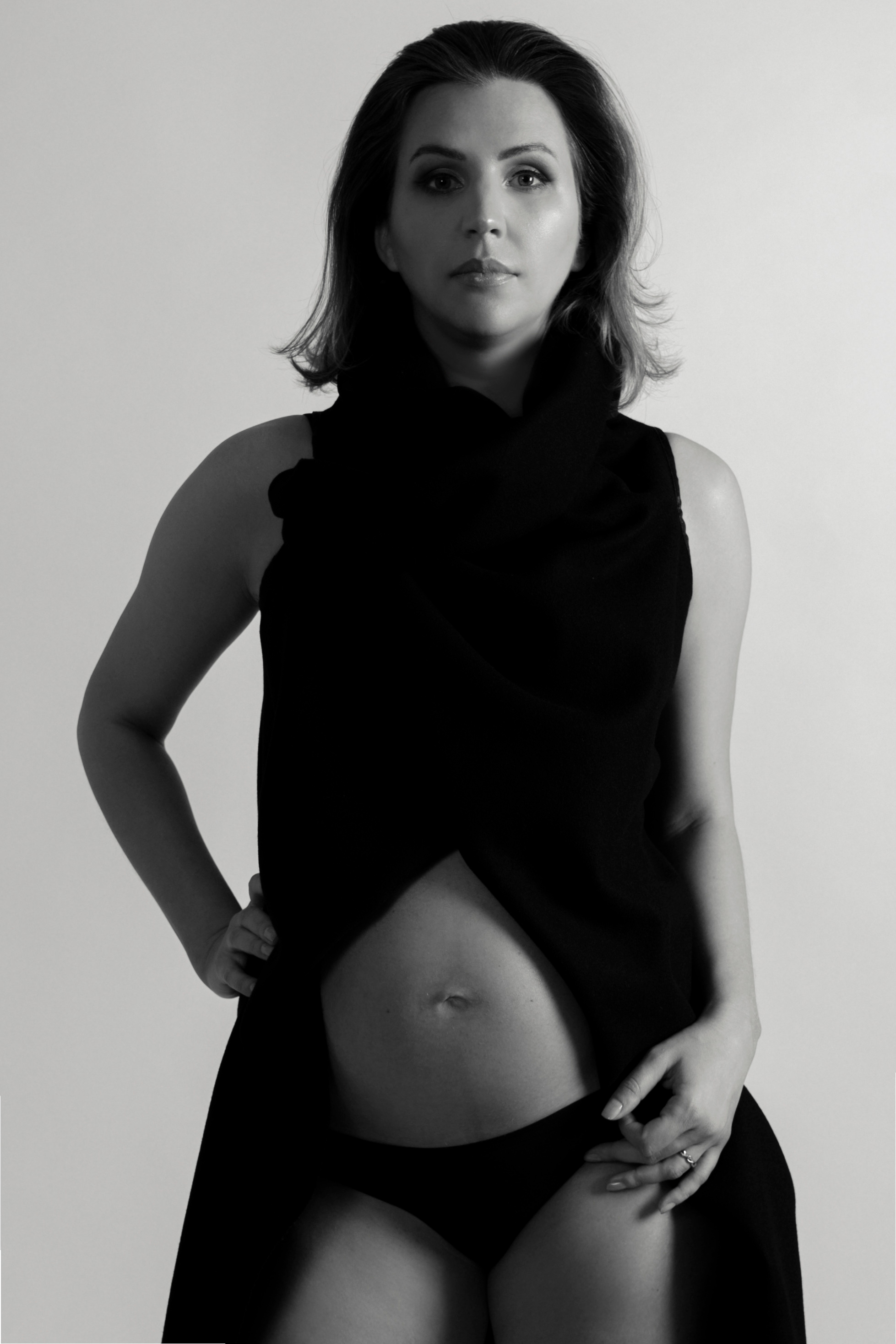 Kateryna. Modern maternity photographer in Long Island New York