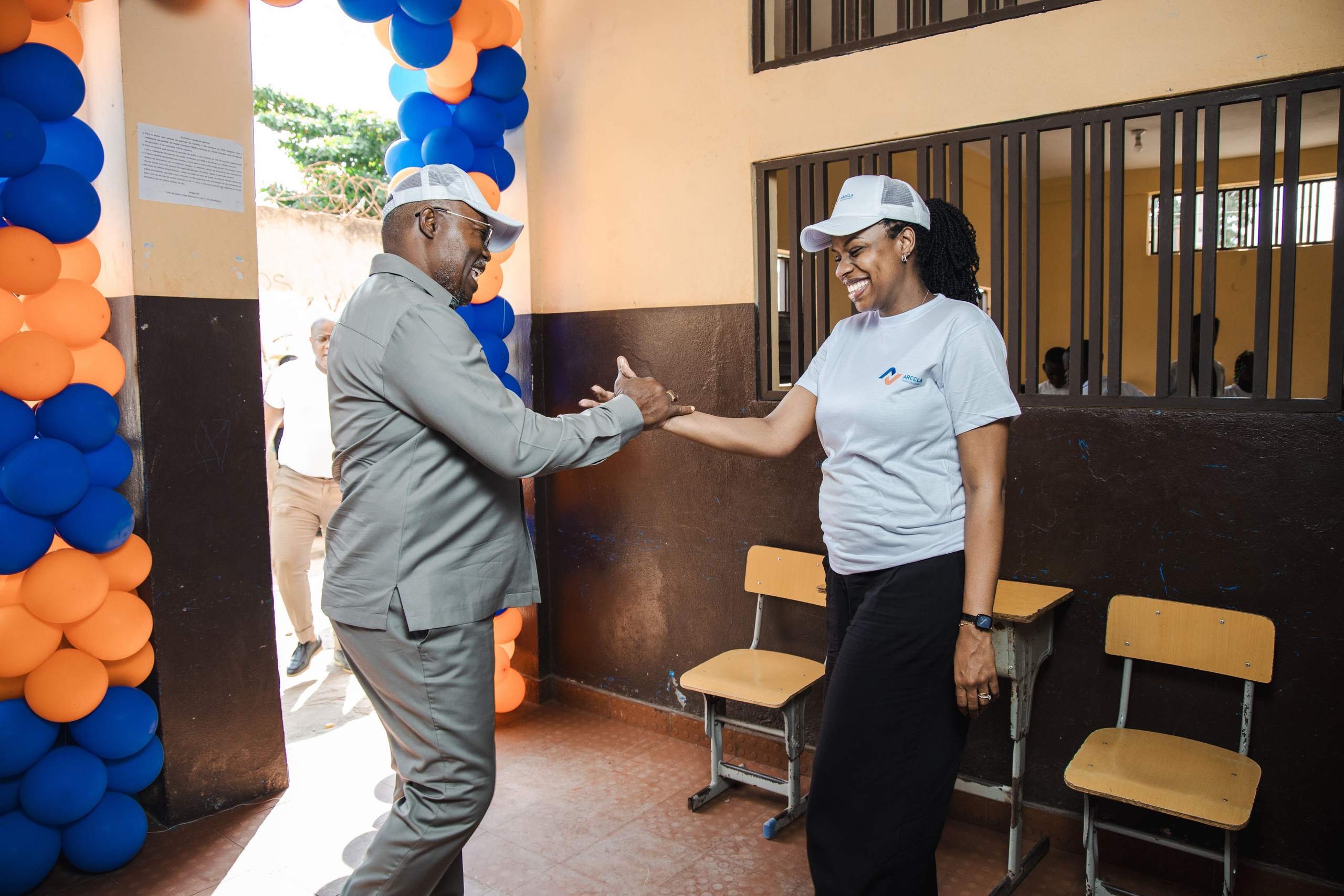 ARCLLA 5 ANOS — ENTREGA DE DONATIVOS