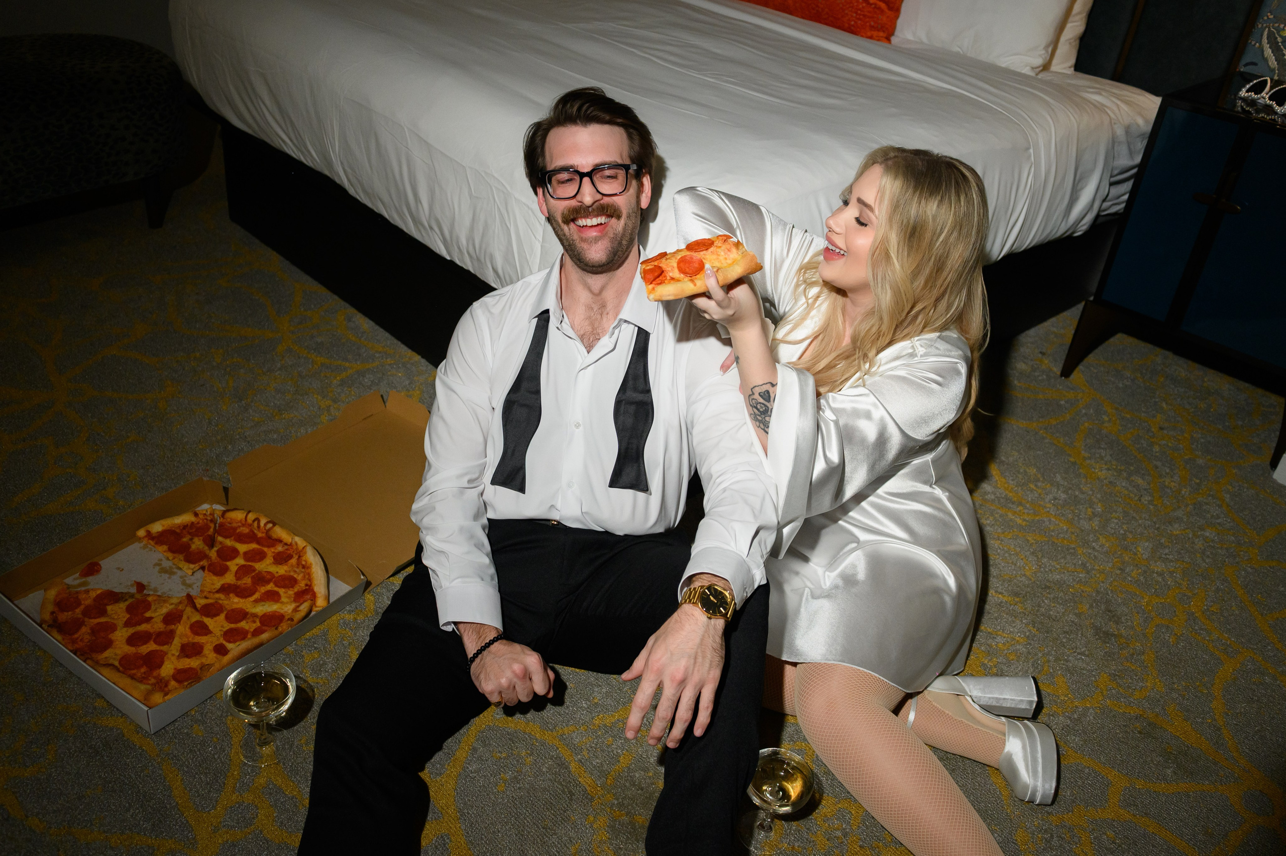 Date Night Session — Pizza + Champagne + You. Wedding photographer in Orlando, Boston & New York Anderson Marques