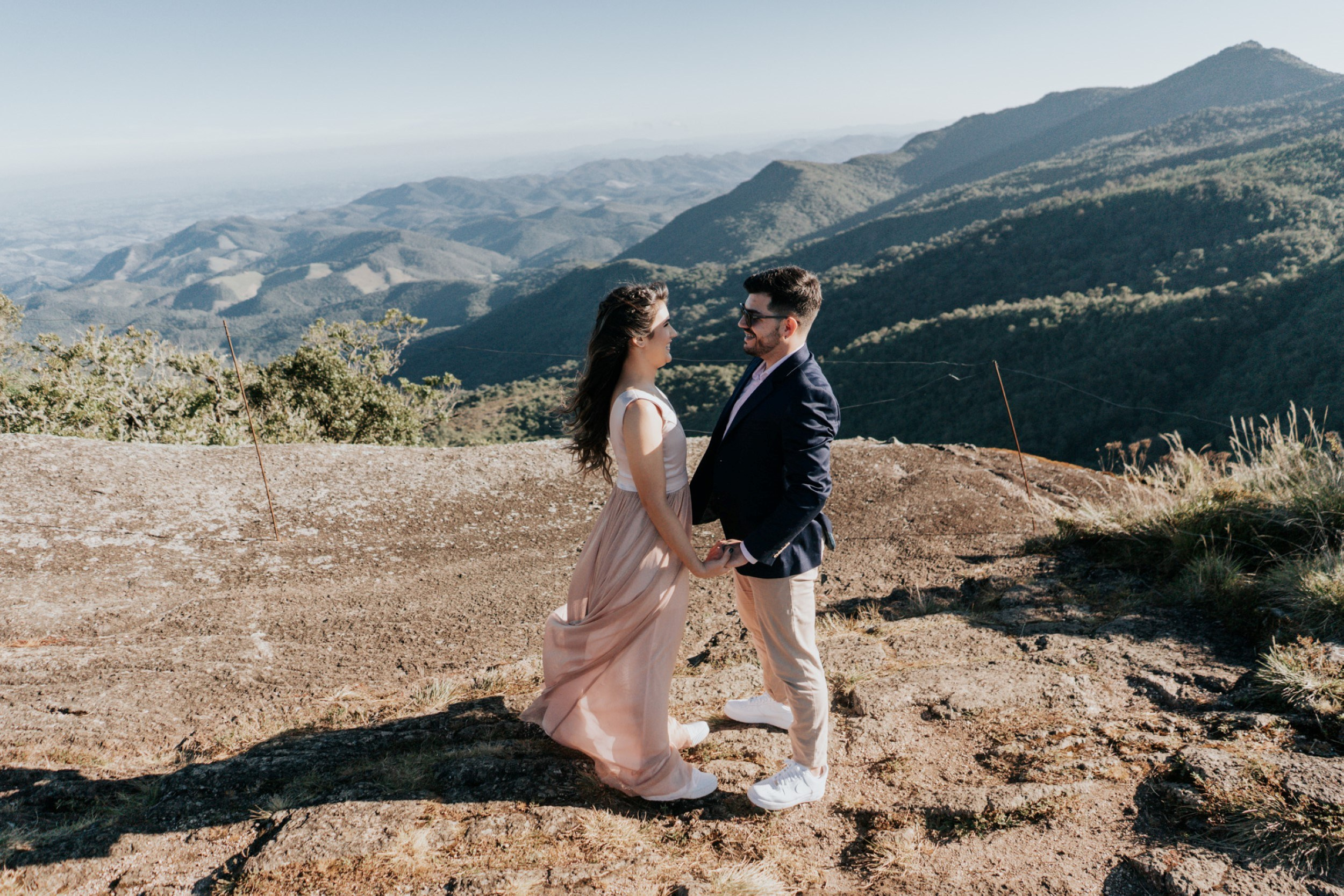 Pré Wedding — Ludmila e André (Monte Verde — MG). Fotógrafo de casamento e Filmmaker de casamento