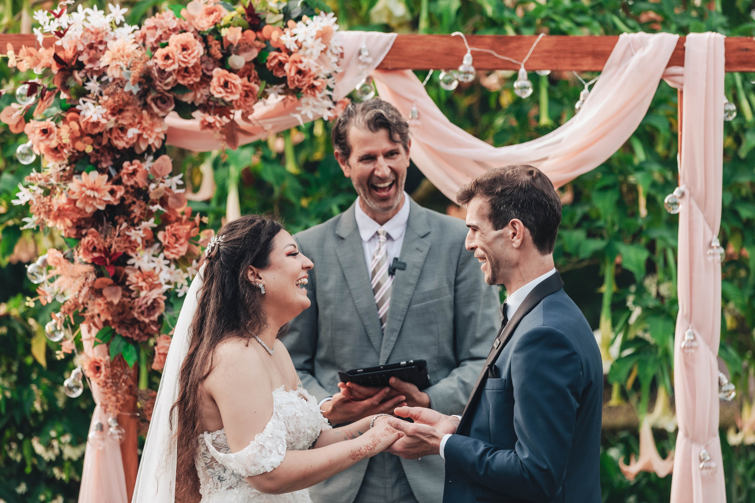 Sara + Jarrad. True Story Photography