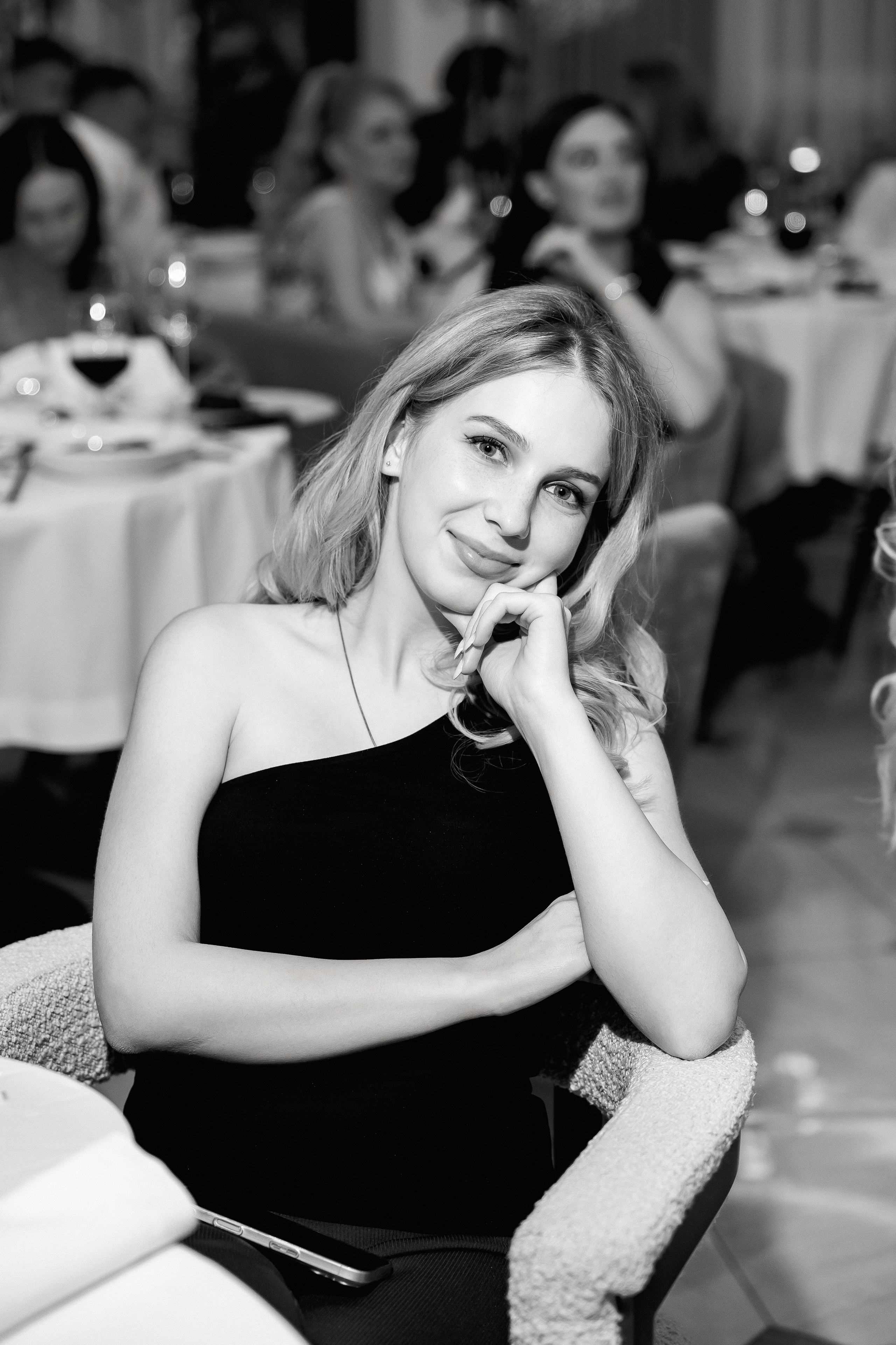 Serghei & Erica — Queen Residence. Servicii Foto și Video 067188353