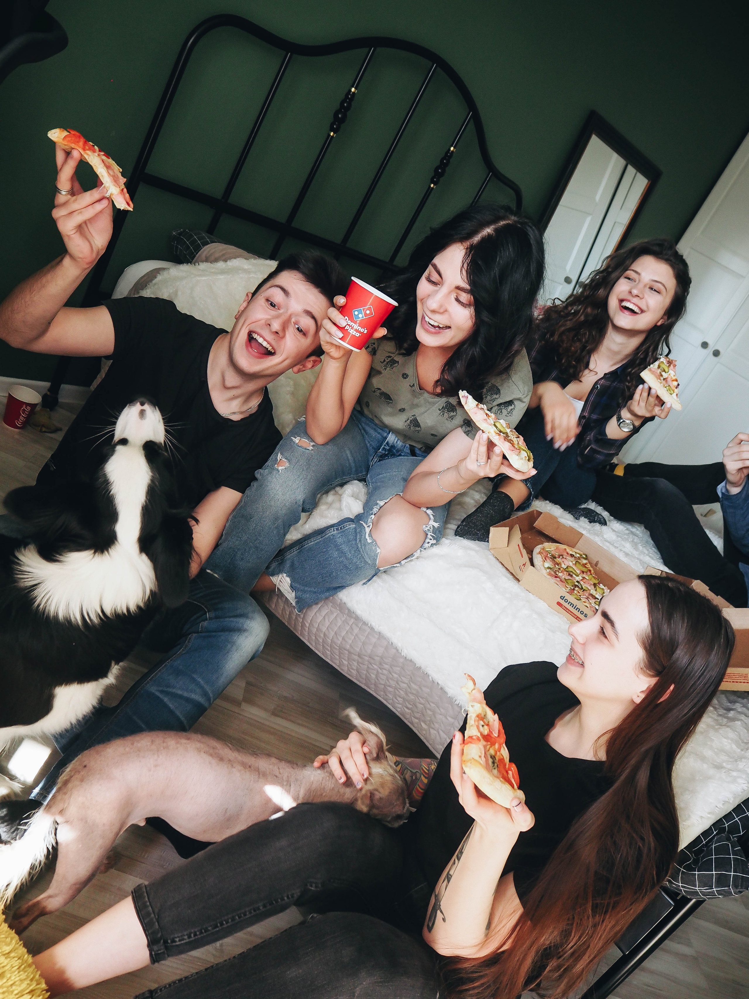 Pizza&Friends | Photoshoot for Domino’s pizza. Photographer in Los Angeles. Julia Ishmuratova