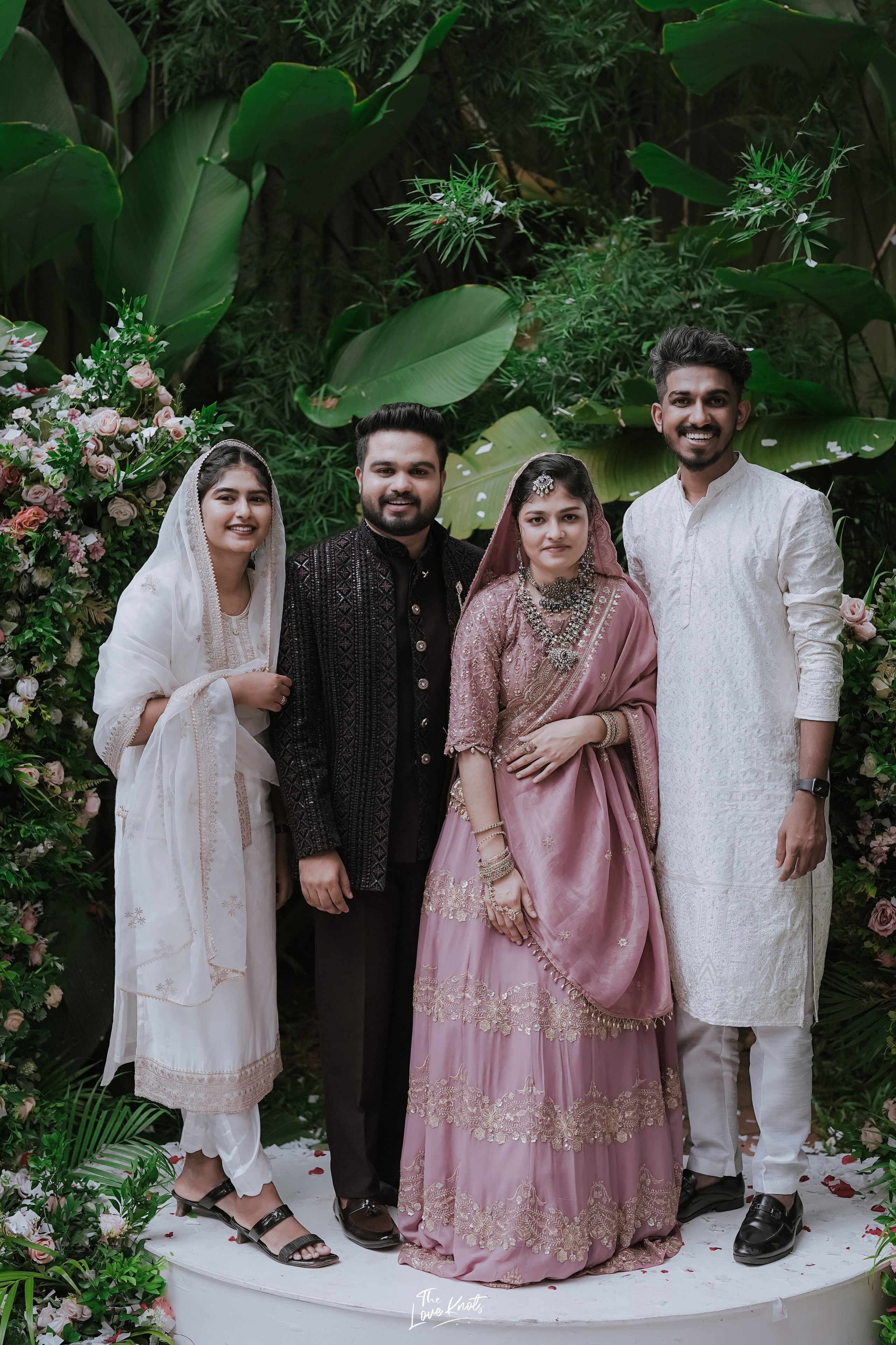 SHIBIL / RISLA. Theloveknots