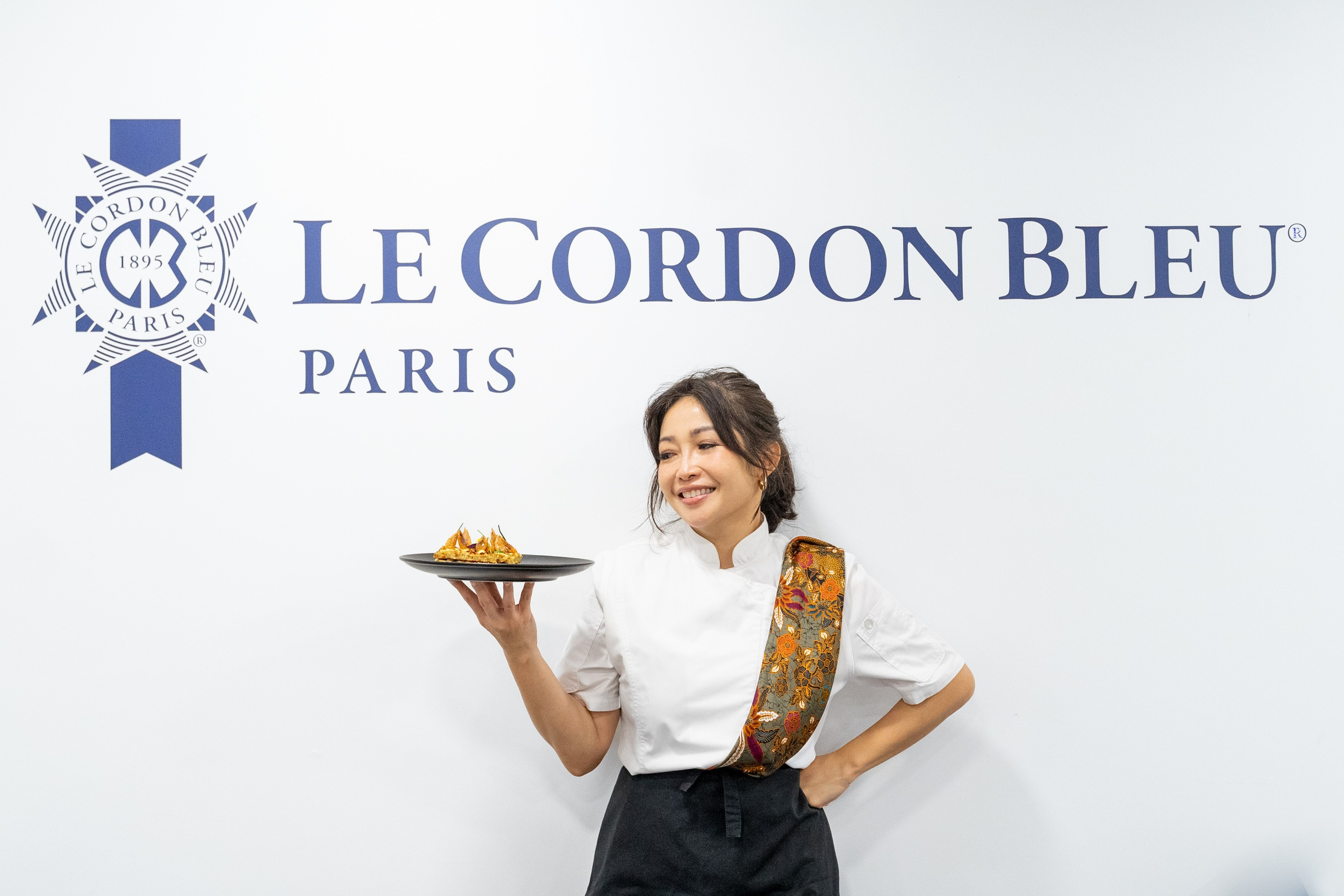 Paris. Wedding and event photographer in guelph ontario canada Jessica Giovanni