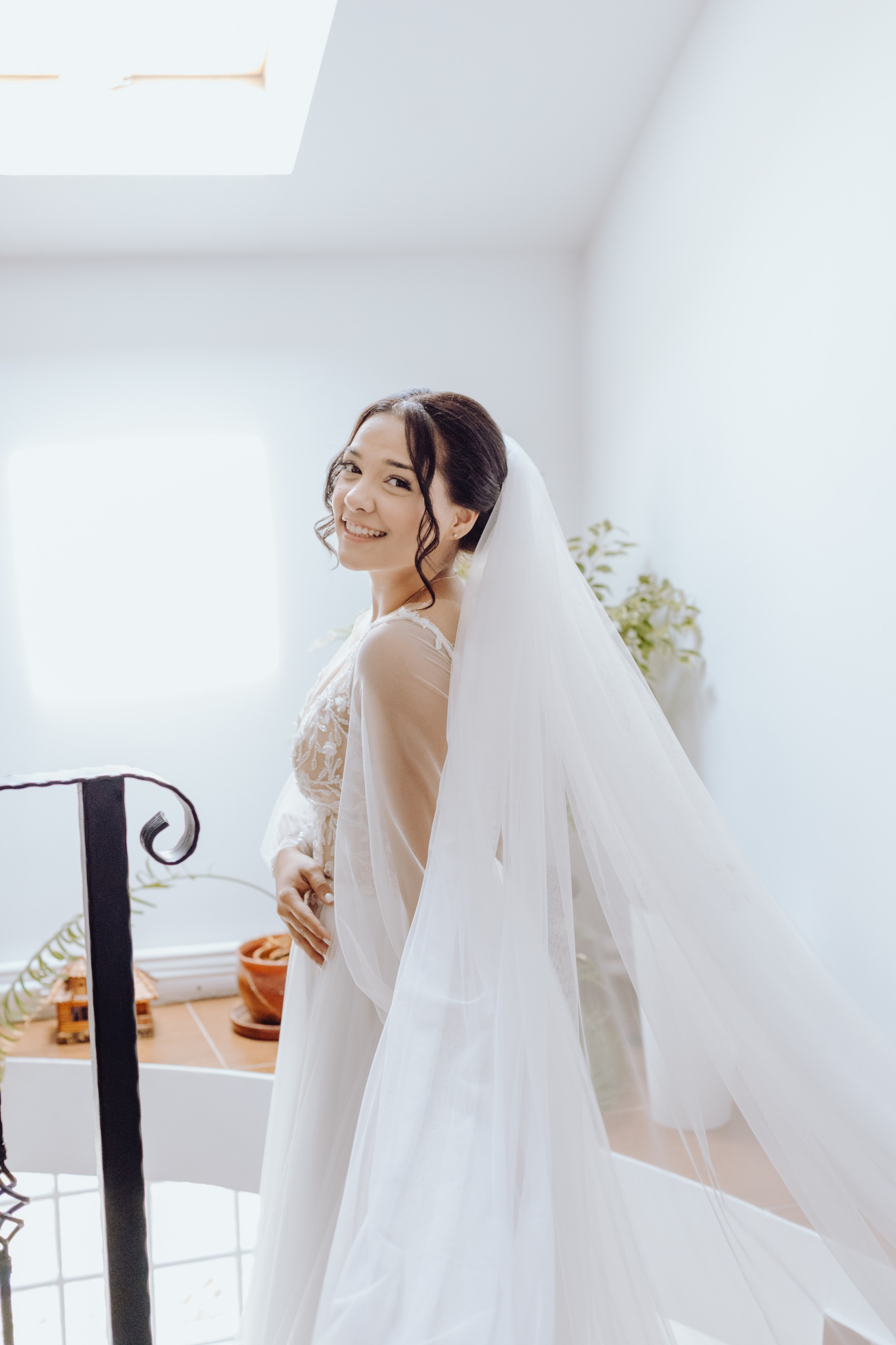 Moise & Delia. Wedding & couple photographer from Romania Rut Vetan