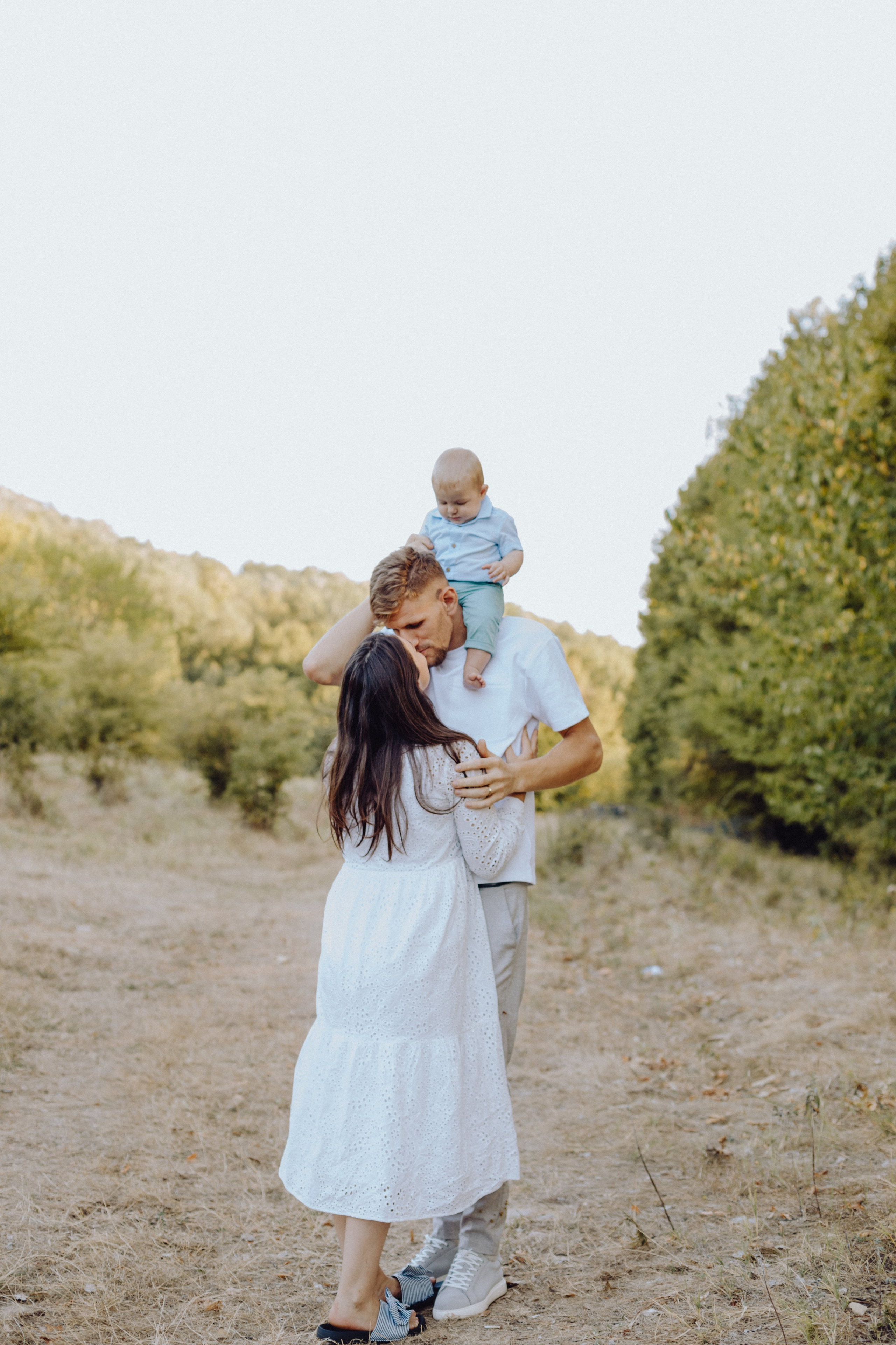 Beni & Adina. Wedding & couple photographer from Romania Rut Vetan