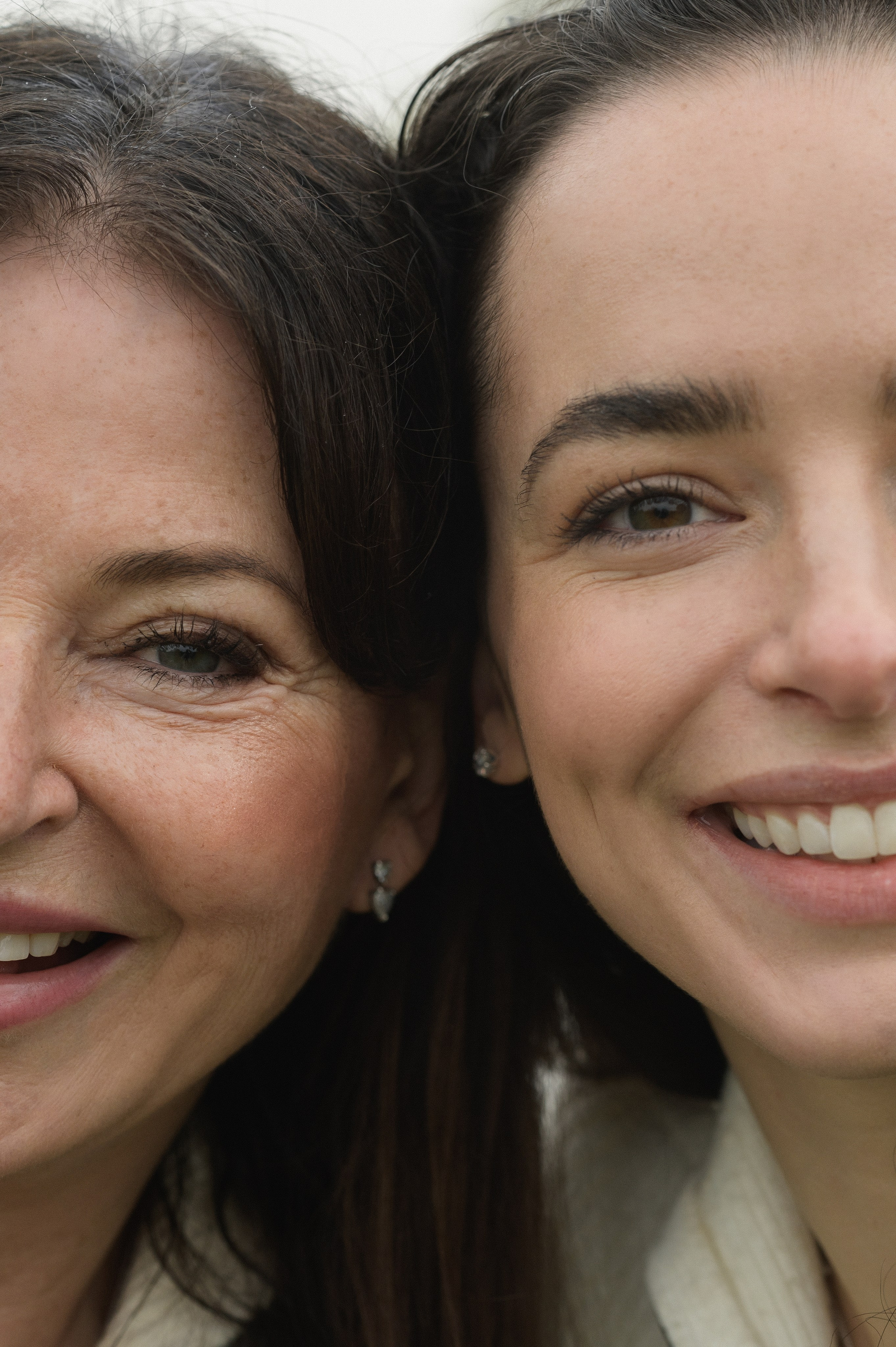Mother and daughter, 2023. Wedding photographer in Wroclaw Warsaw Krakow Margarita Tuleiko