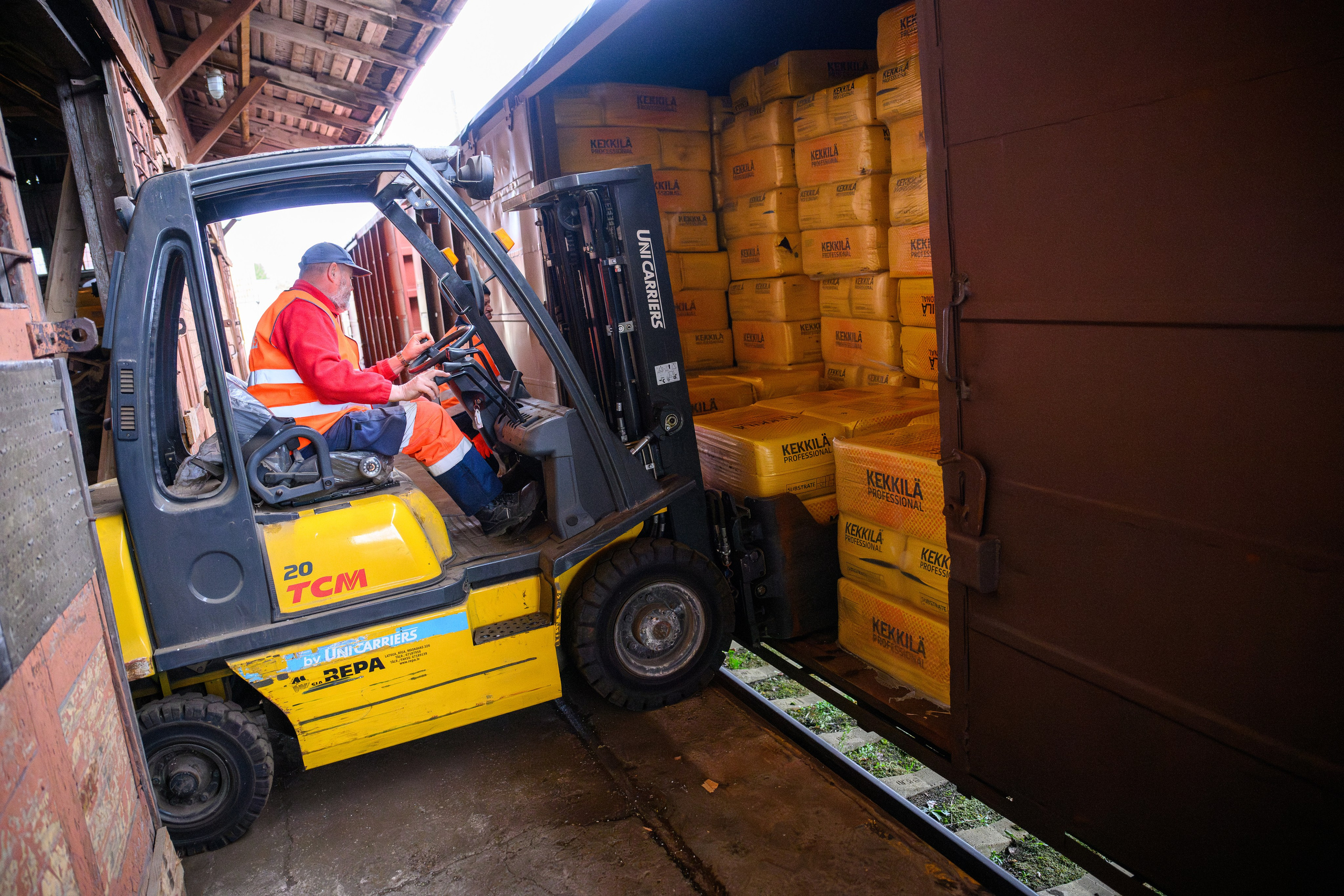 Cargo 4s — reklāmas foto. Ritvars Pujats Emotion Photographer