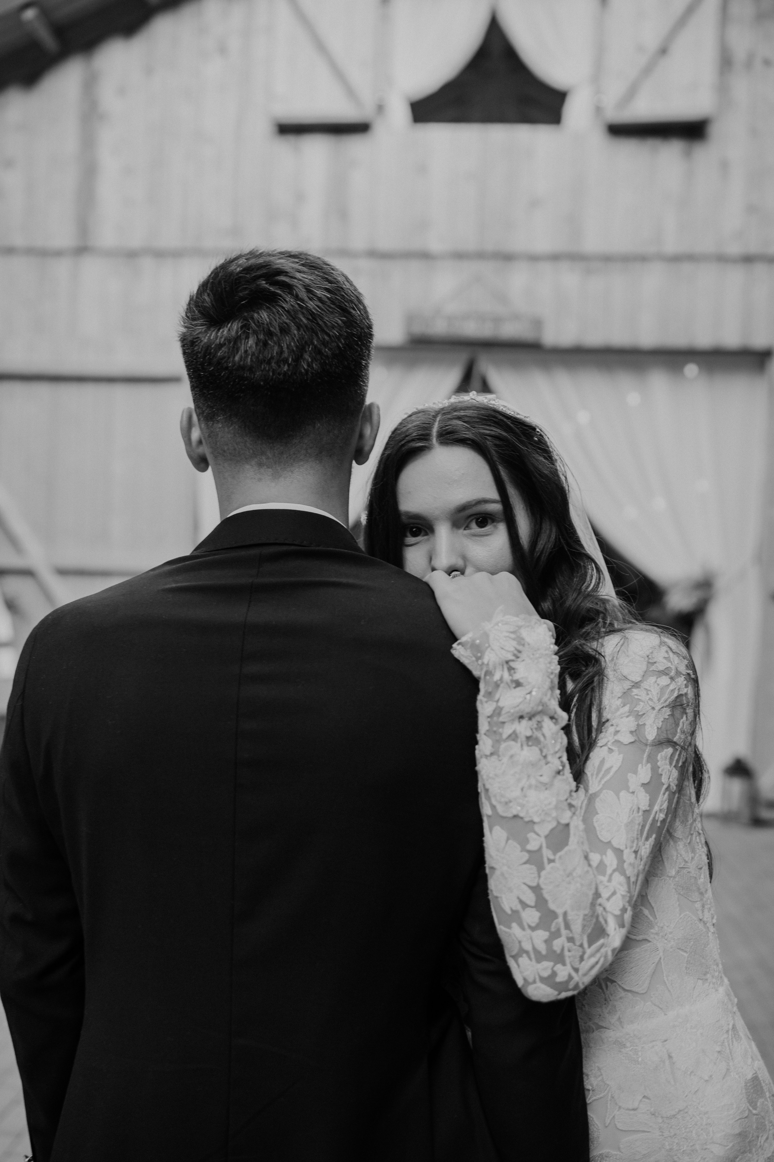 E & V. Fotograf Nunta Iasi - Hearts & Pictures