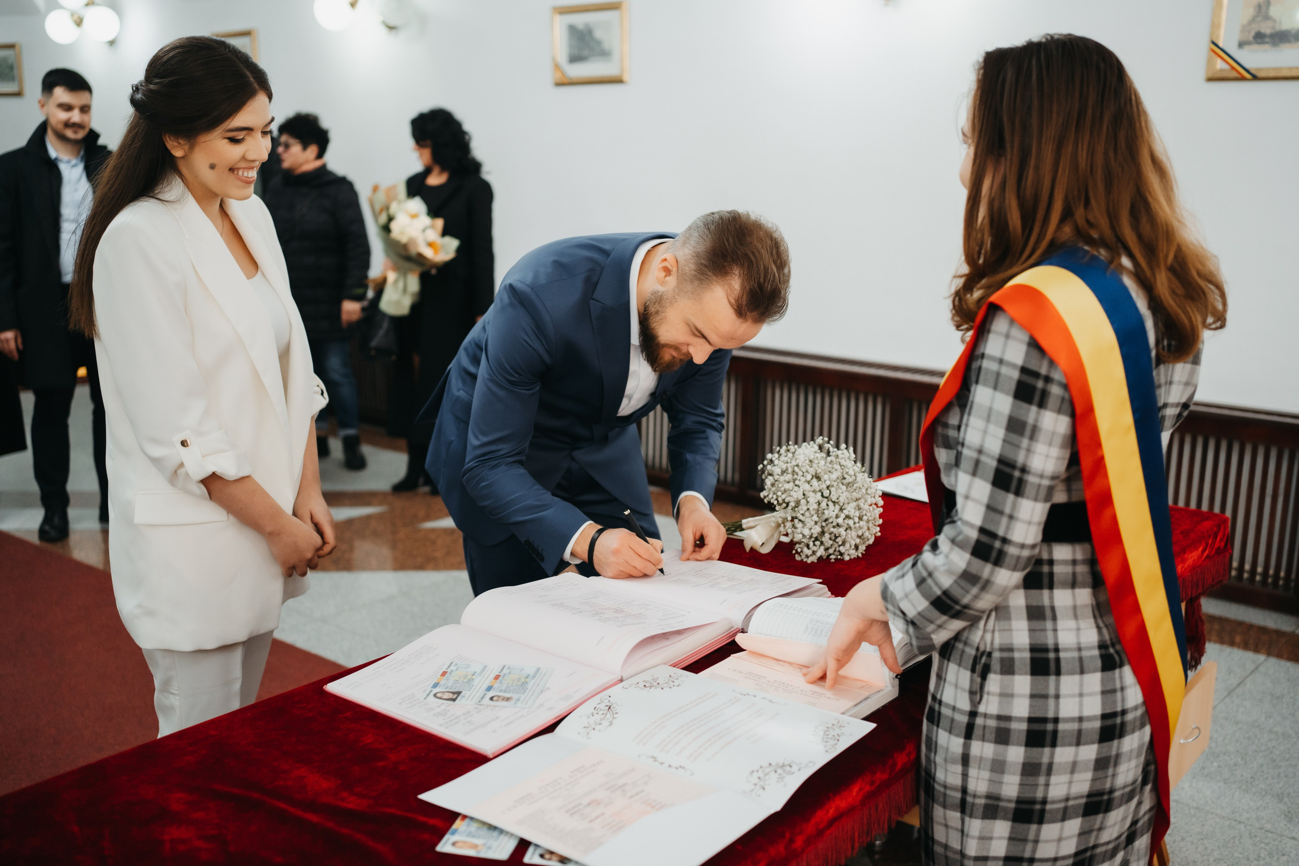 Fotograf stare civila Iasi. Fotograf Nunta Iasi - Hearts & Pictures