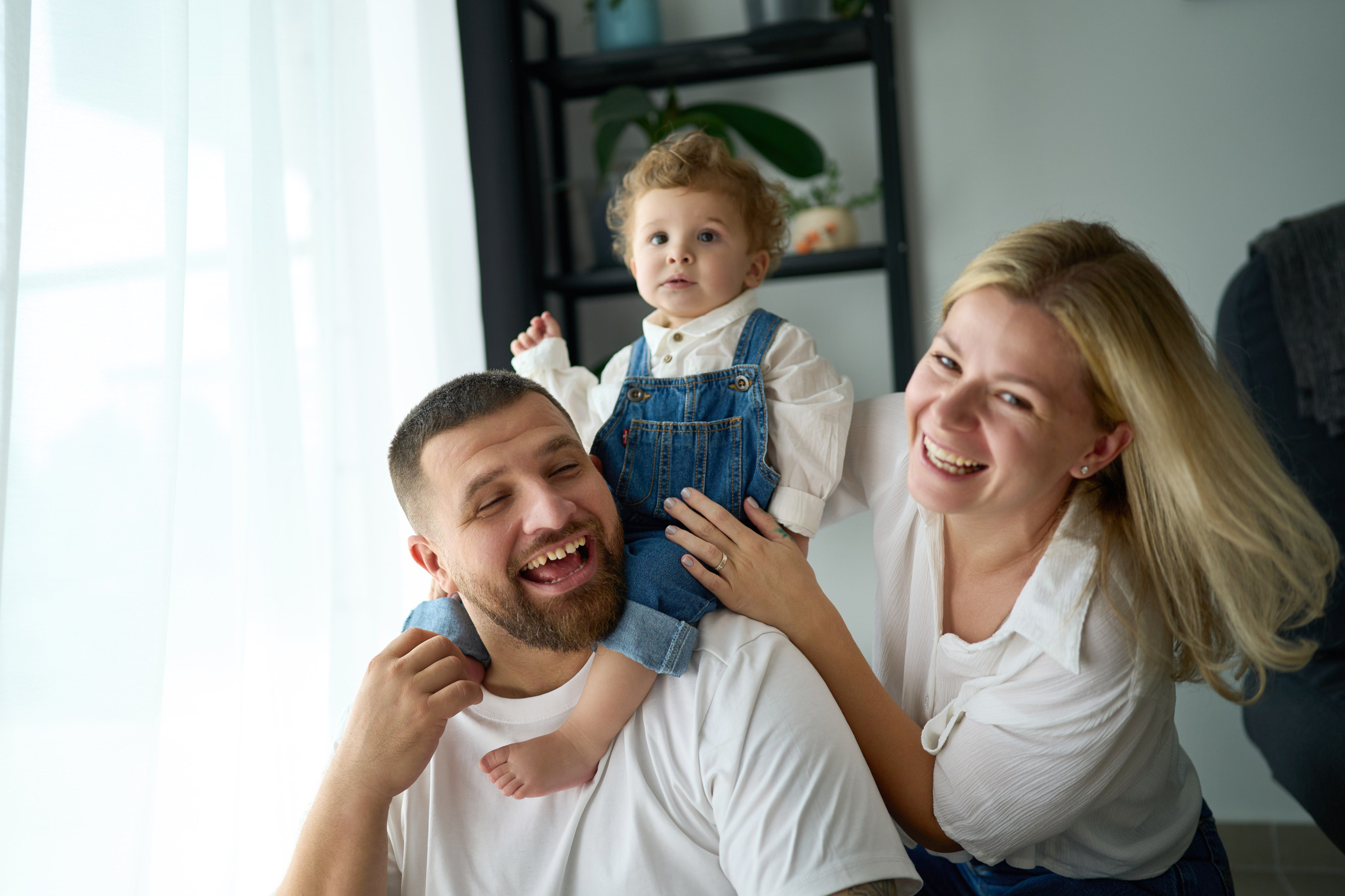 Gilad is 1 year old. צלם אלכס ברט בישראל