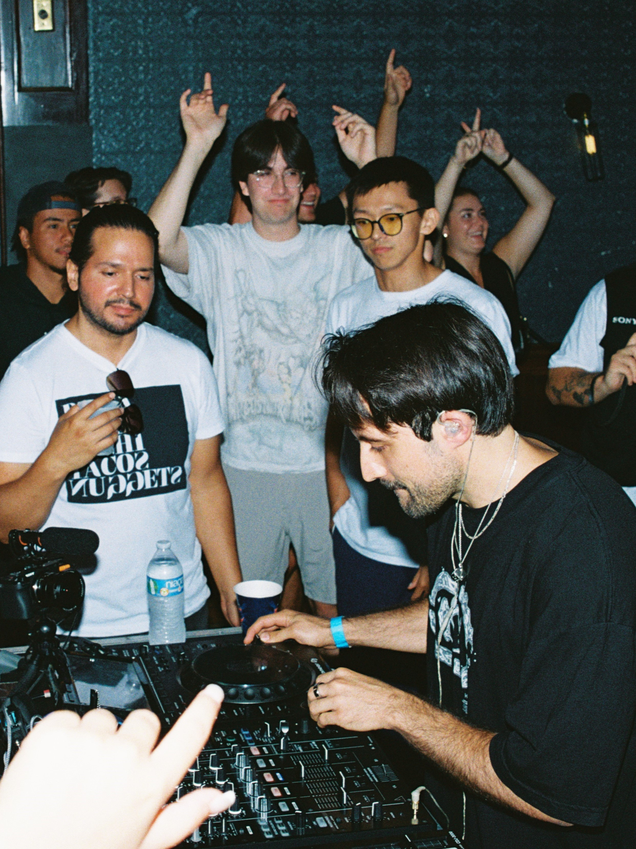 MUSIC AND EVENT. 35mm Photography by Brad Zgonena based in Chicago, IL