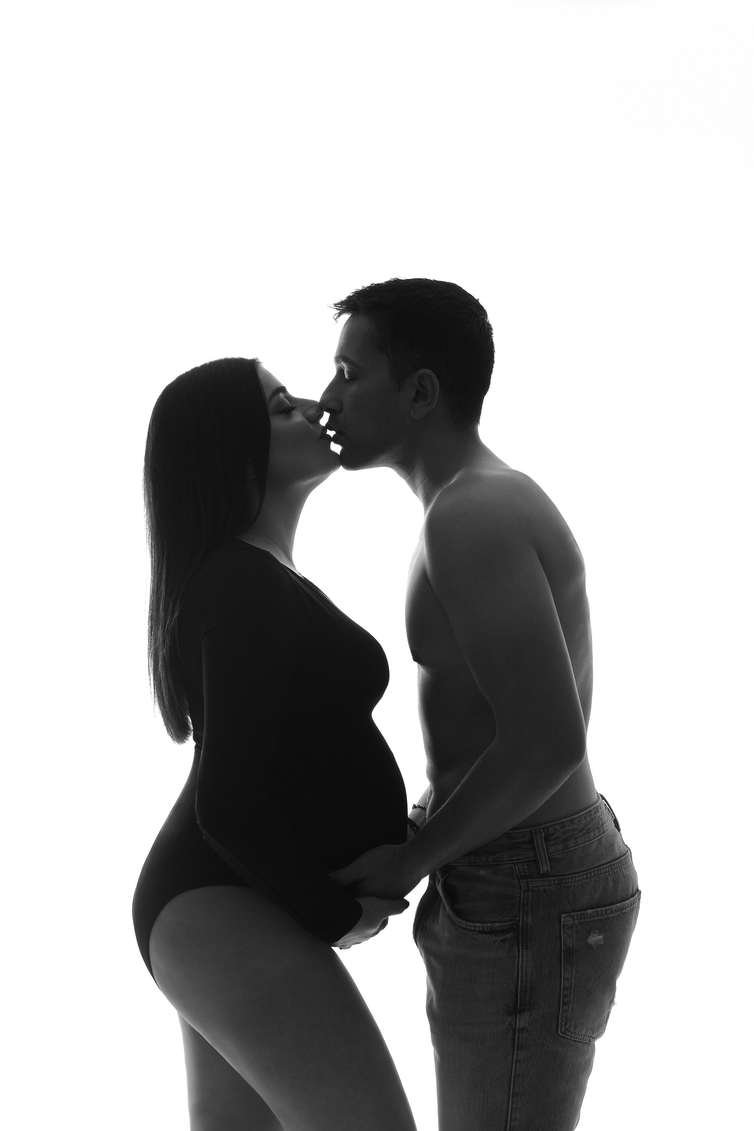 Maternity Vogue Style Photoshoot. WELCOME